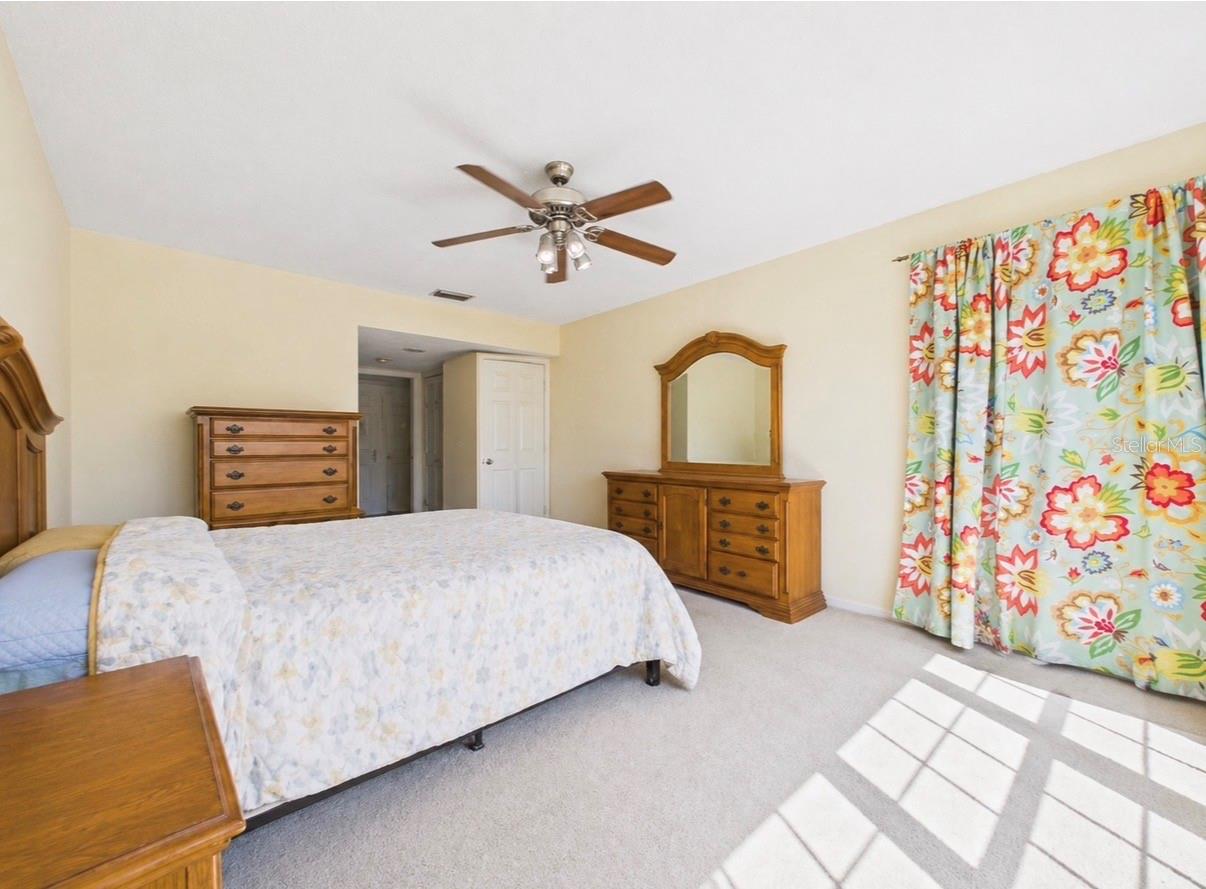 BORDEAUX VILLAGE - Residential Lease