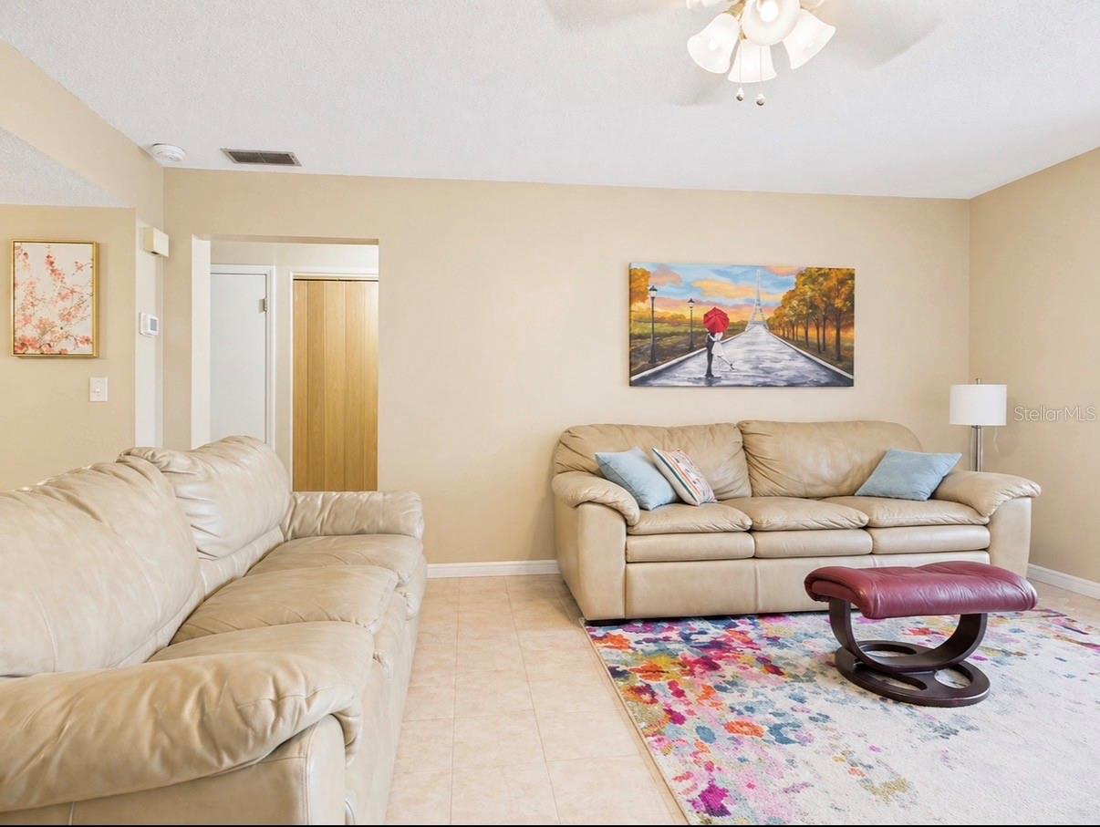 BORDEAUX VILLAGE - Residential Lease