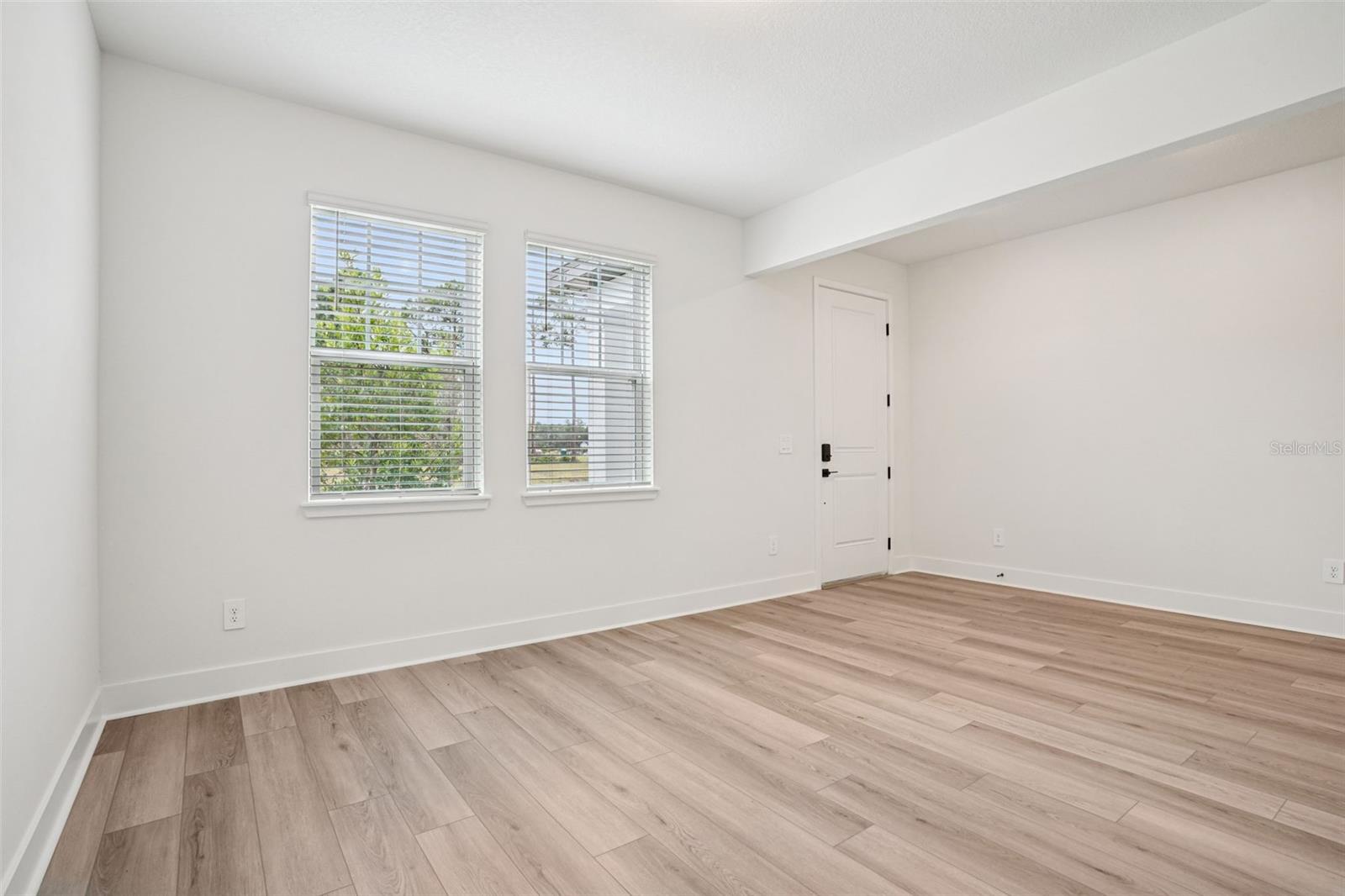 596 BROOKHAVEN TRAIL