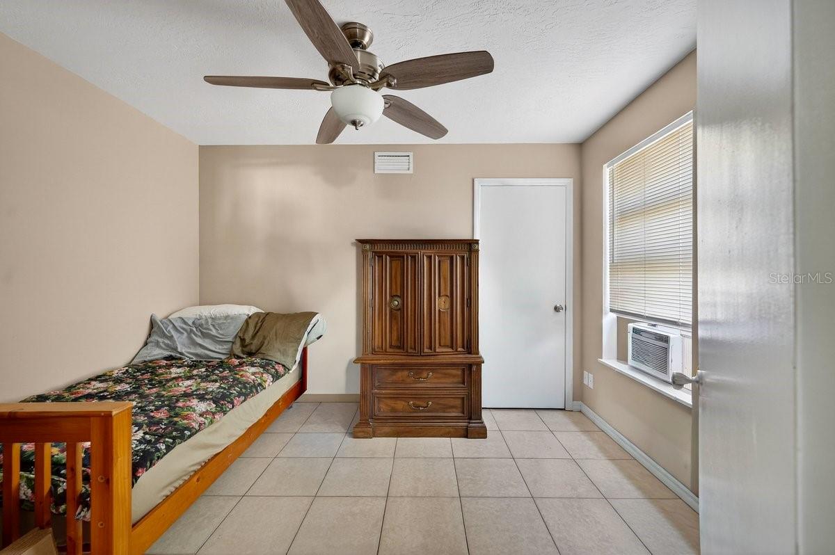 FLORIDA SHORES 01 - Residential