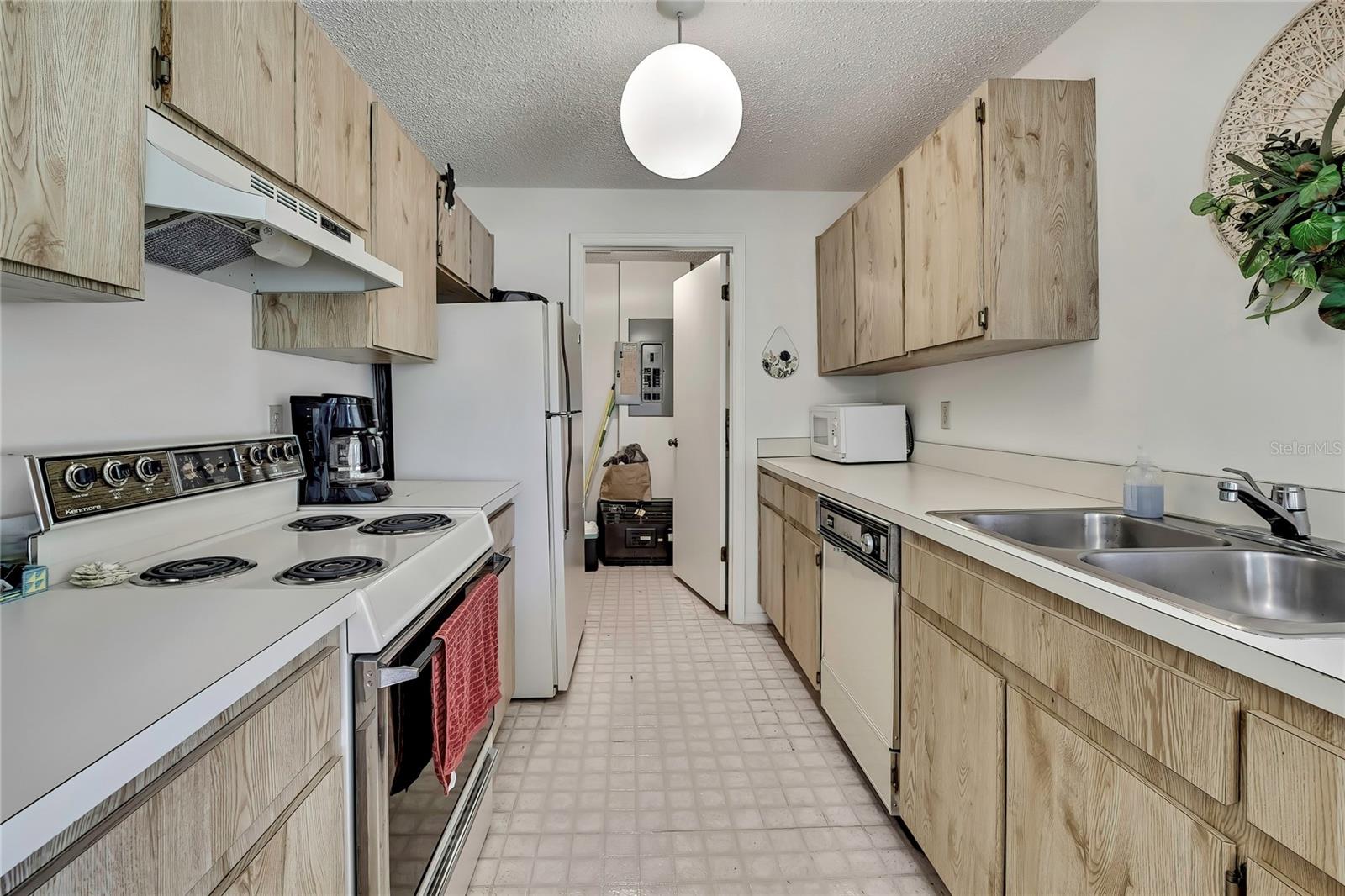 FAIRWAY AT THE HEATHER - Residential