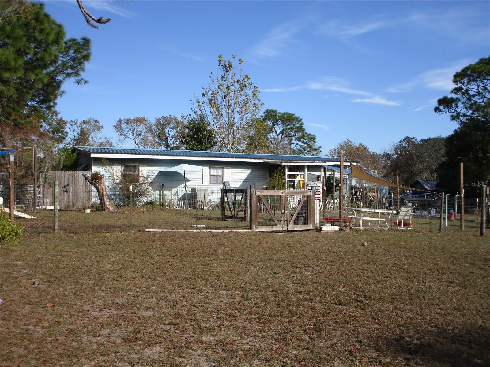 LEISURE HILLS - Residential