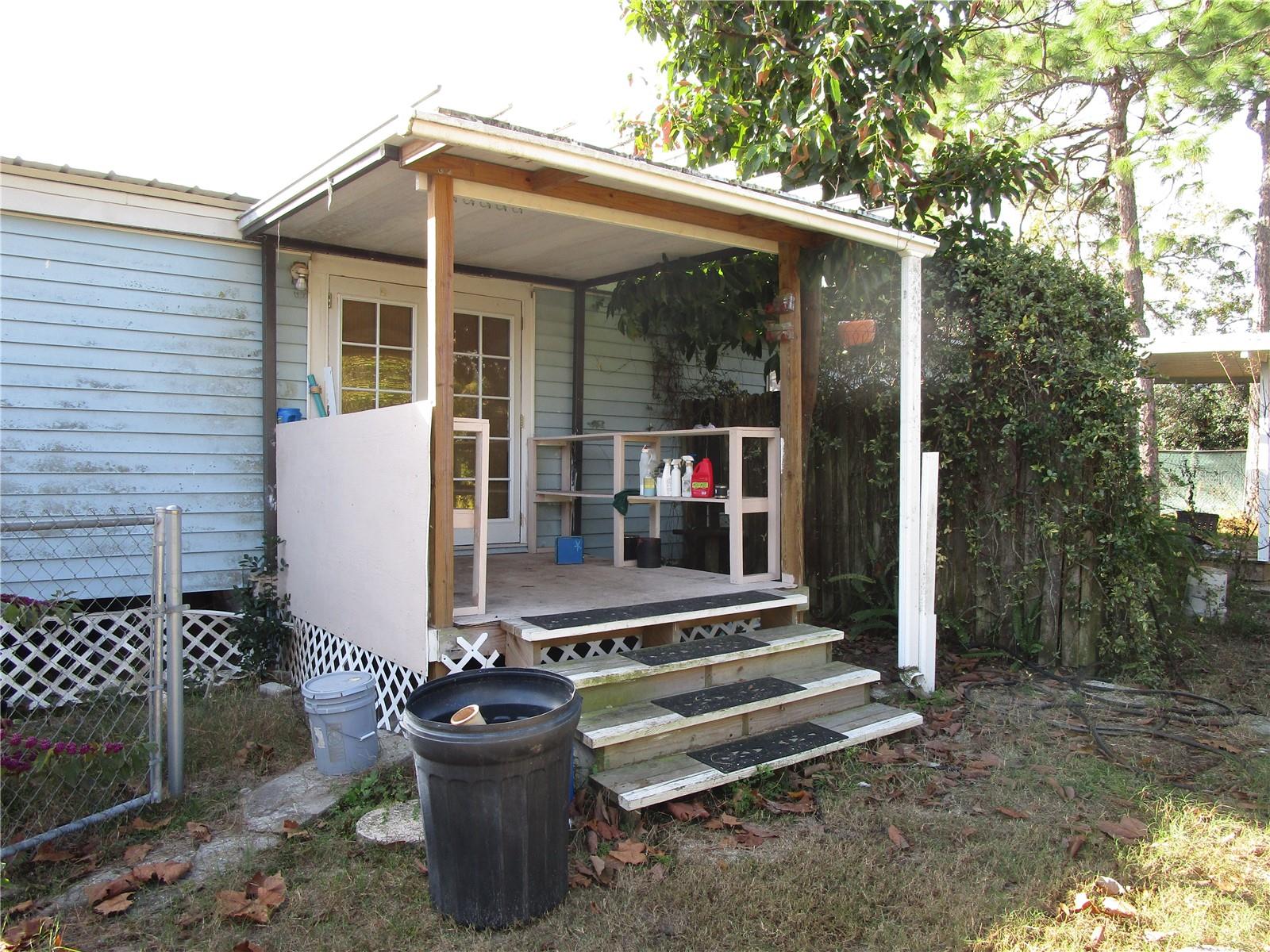 LEISURE HILLS - Residential