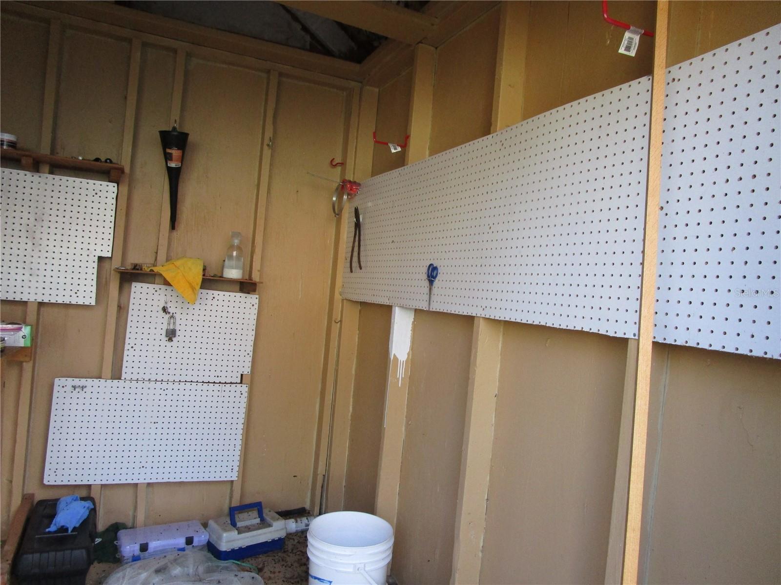 LEISURE HILLS - Residential