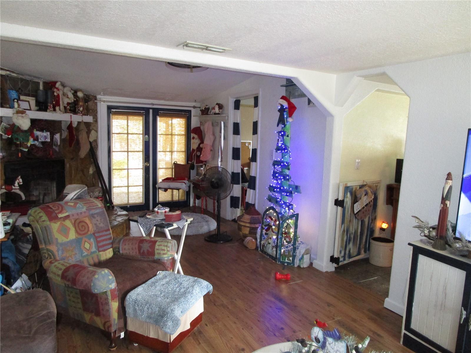 LEISURE HILLS - Residential