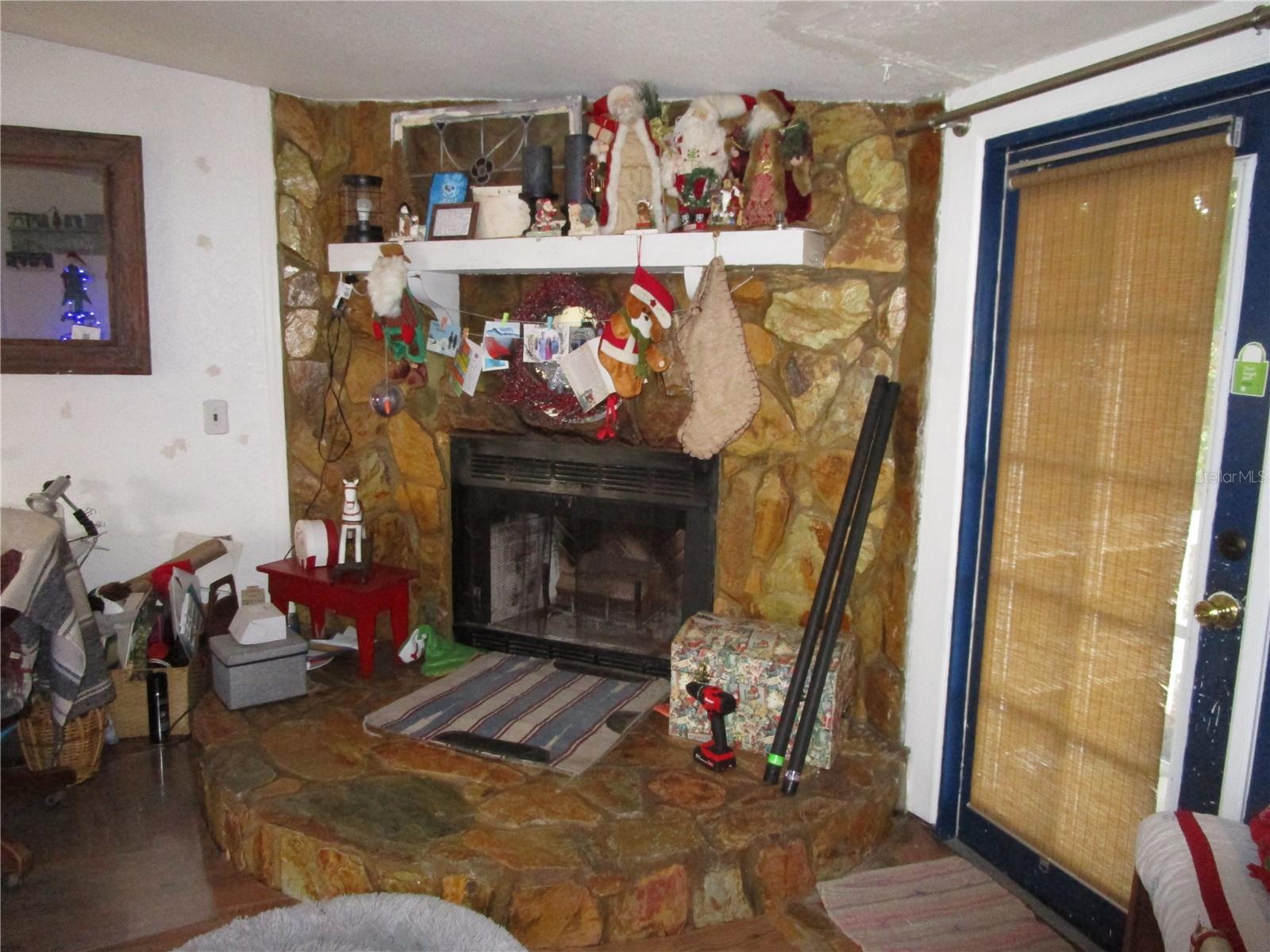 LEISURE HILLS - Residential