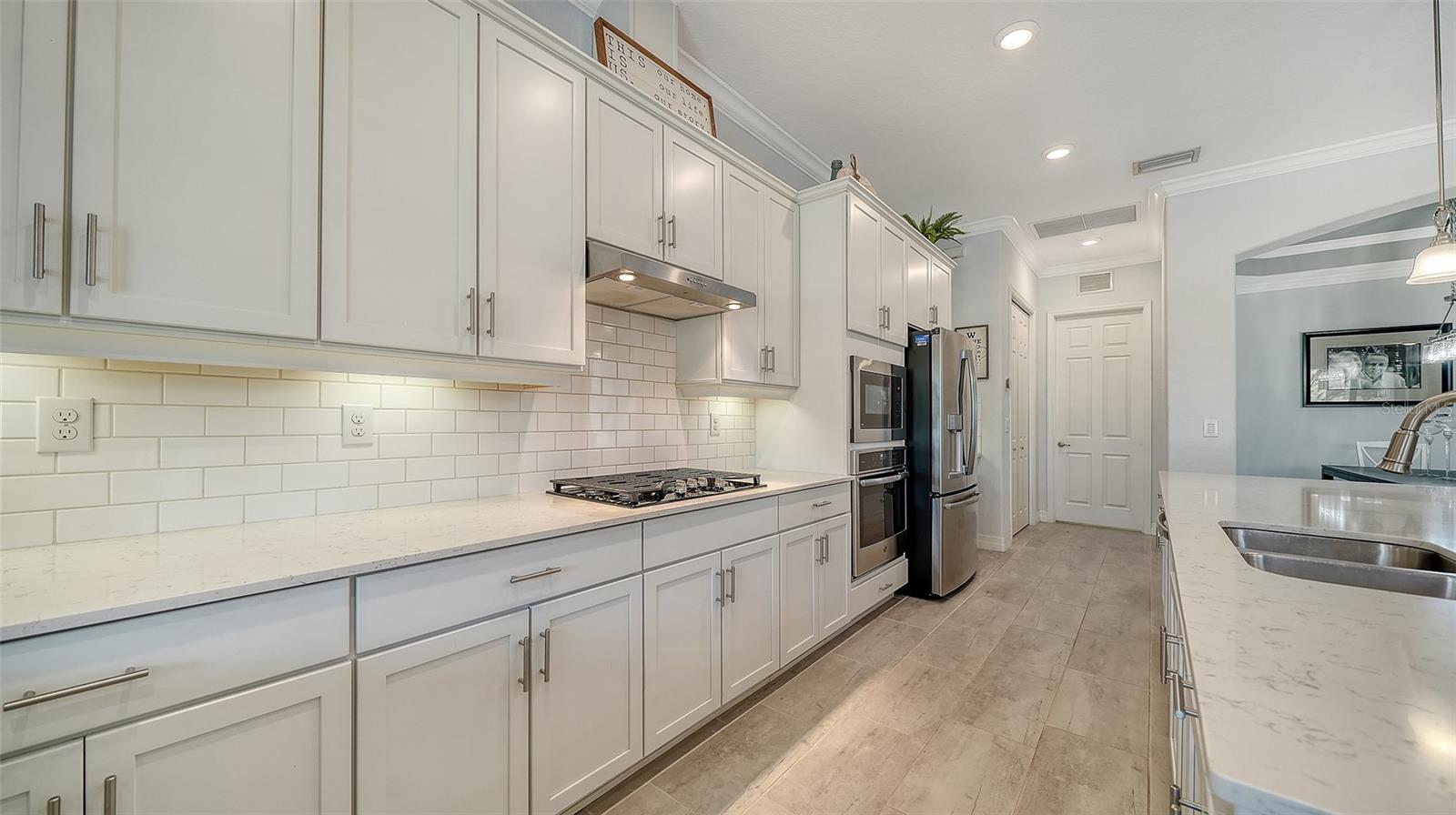 COUNTRY CLUB EAST AT LAKEWOOD RANCH - Residential