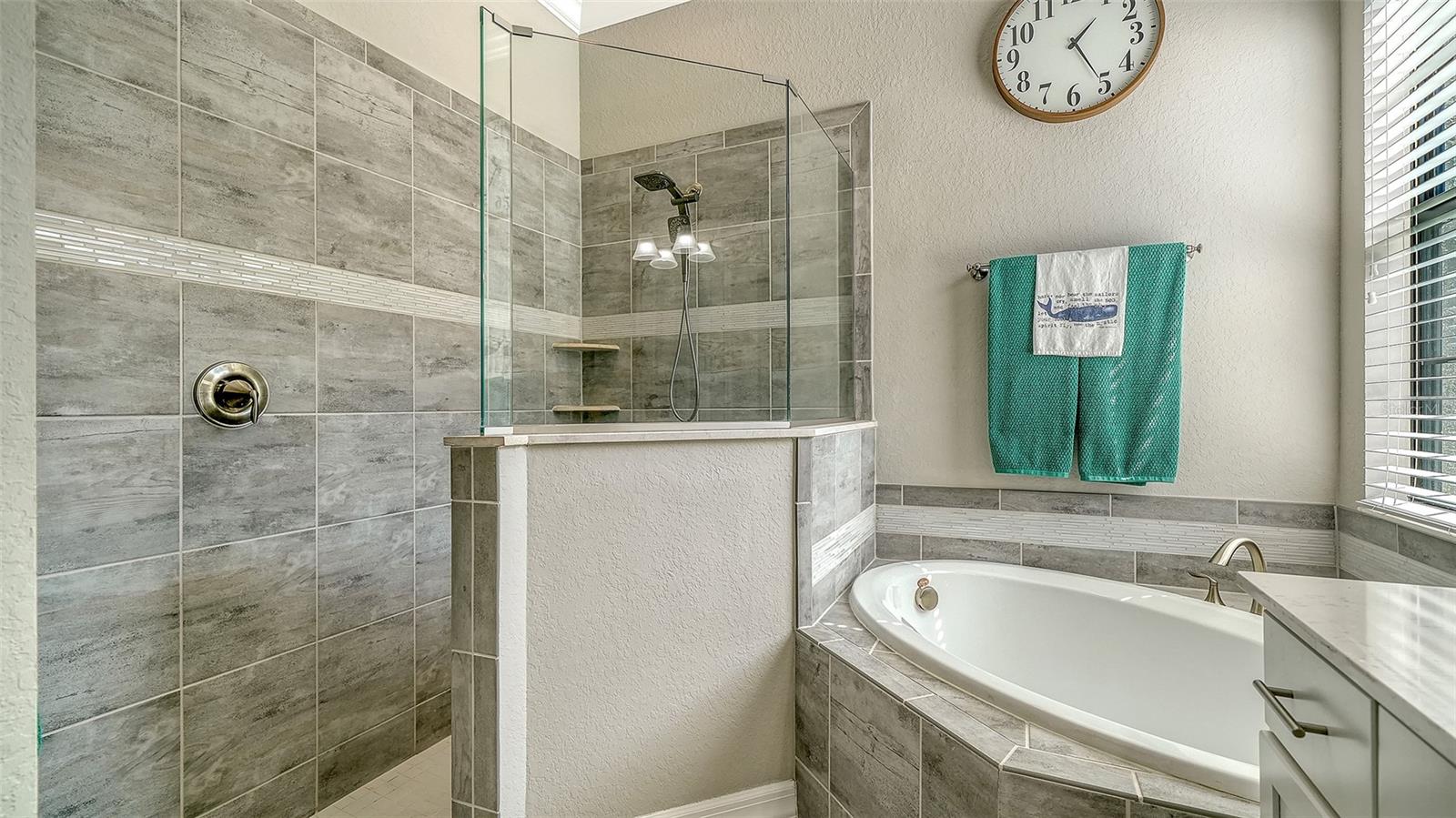 COUNTRY CLUB EAST AT LAKEWOOD RANCH - Residential