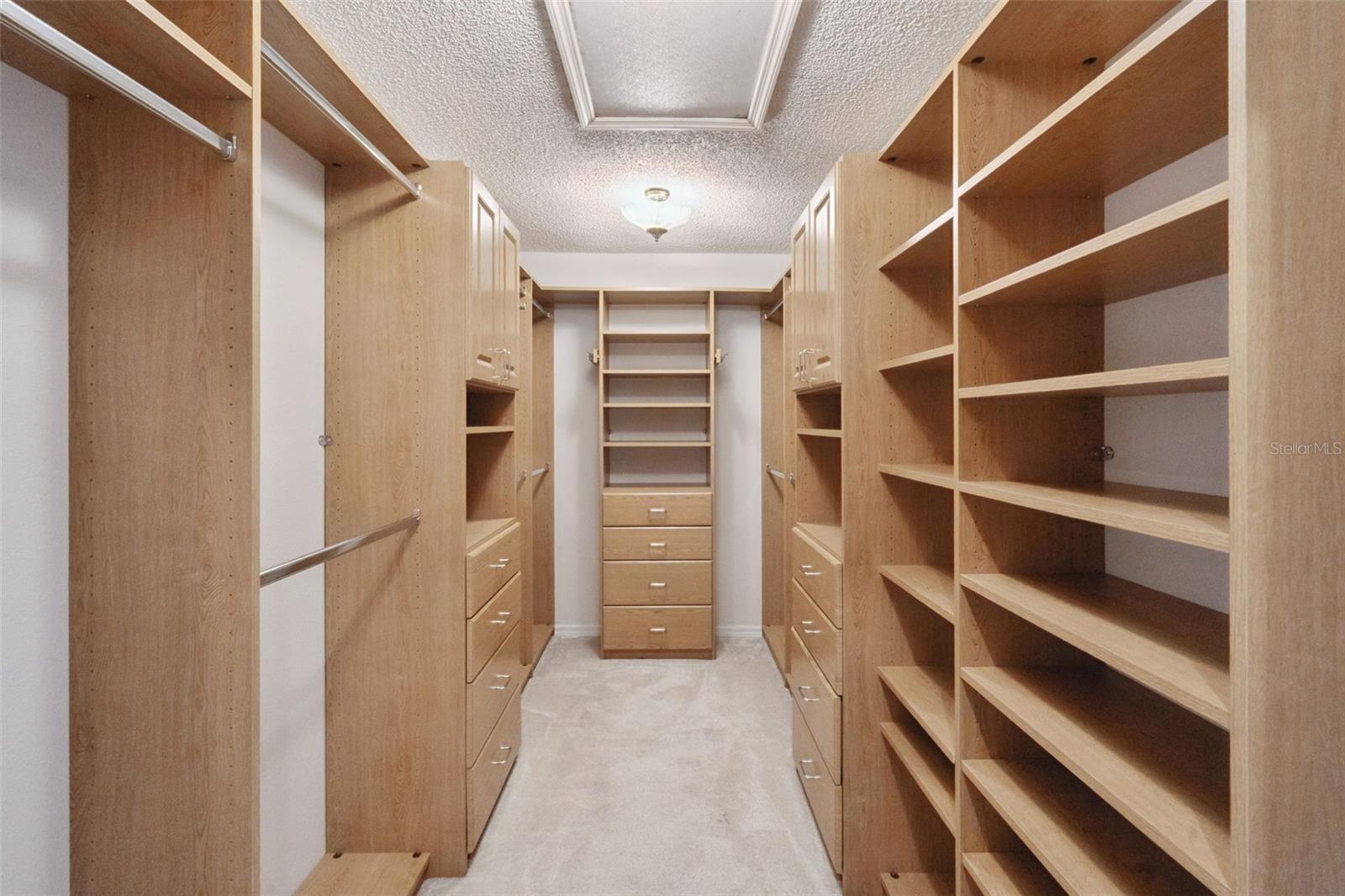 DEER ISLAND ESTATES - Residential