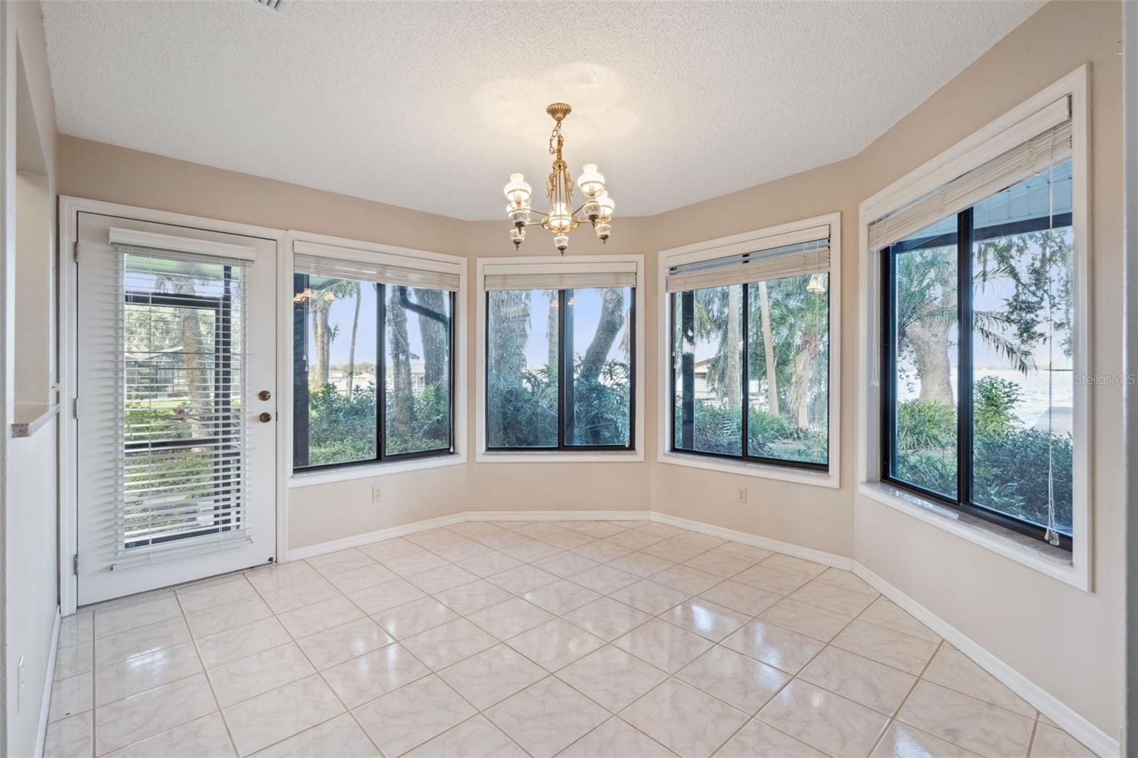 DEER ISLAND ESTATES - Residential