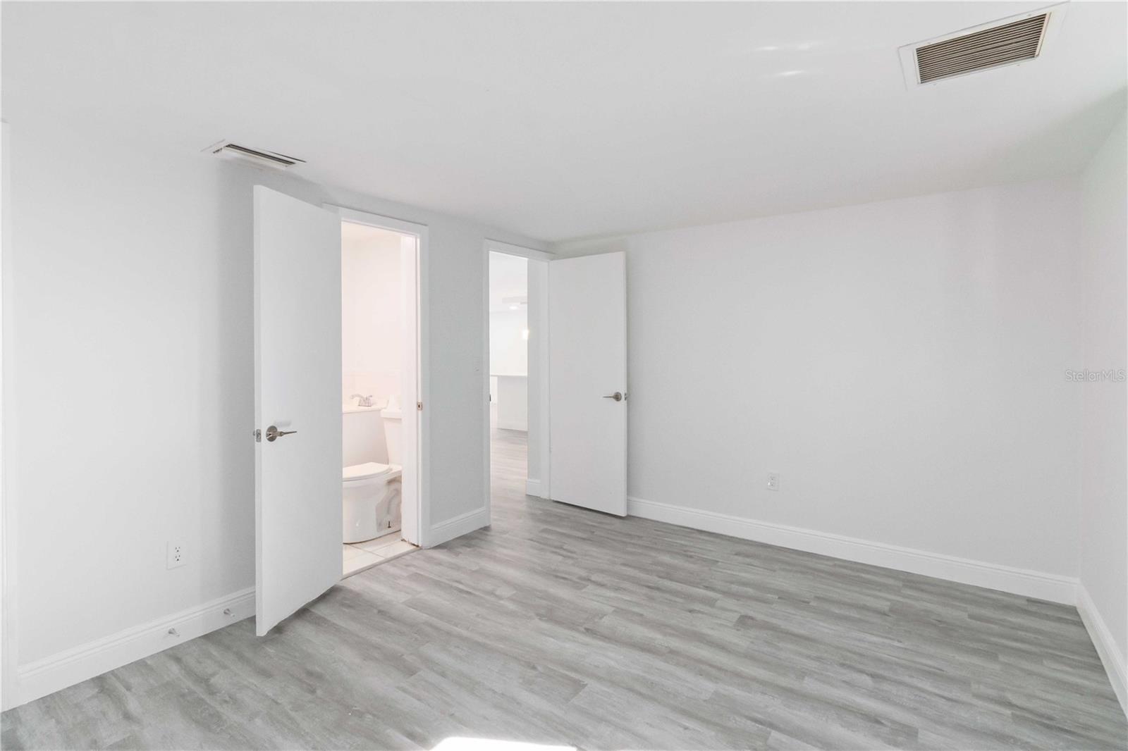 BEACON WOODS VILLAGE - Residential