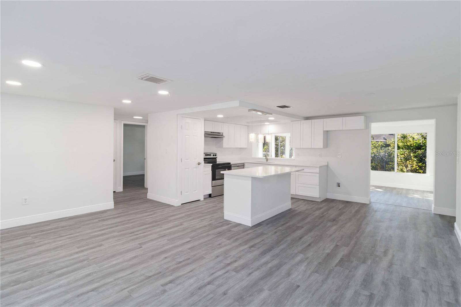 BEACON WOODS VILLAGE - Residential