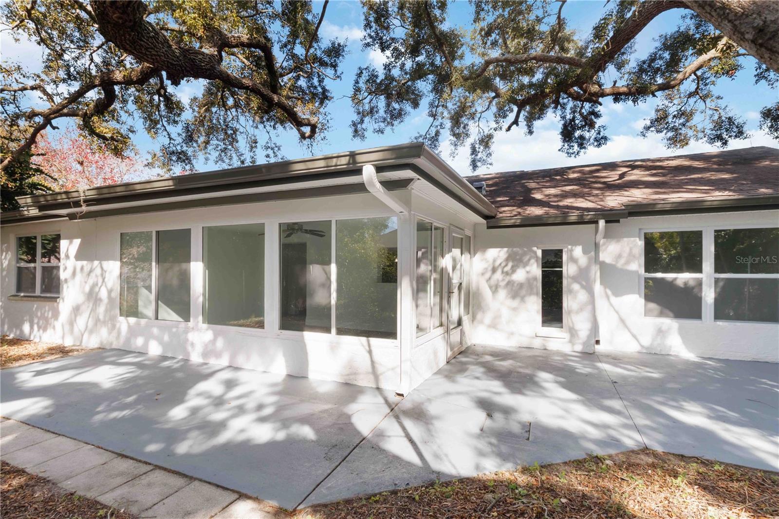 BEACON WOODS VILLAGE - Residential