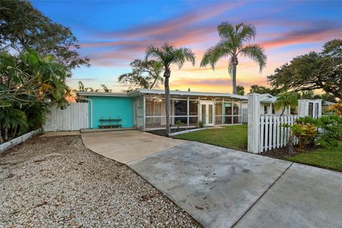 Photo of 650 S Pine Street, New Smyrna Beach, FL 32169 (MLS # V4945933)