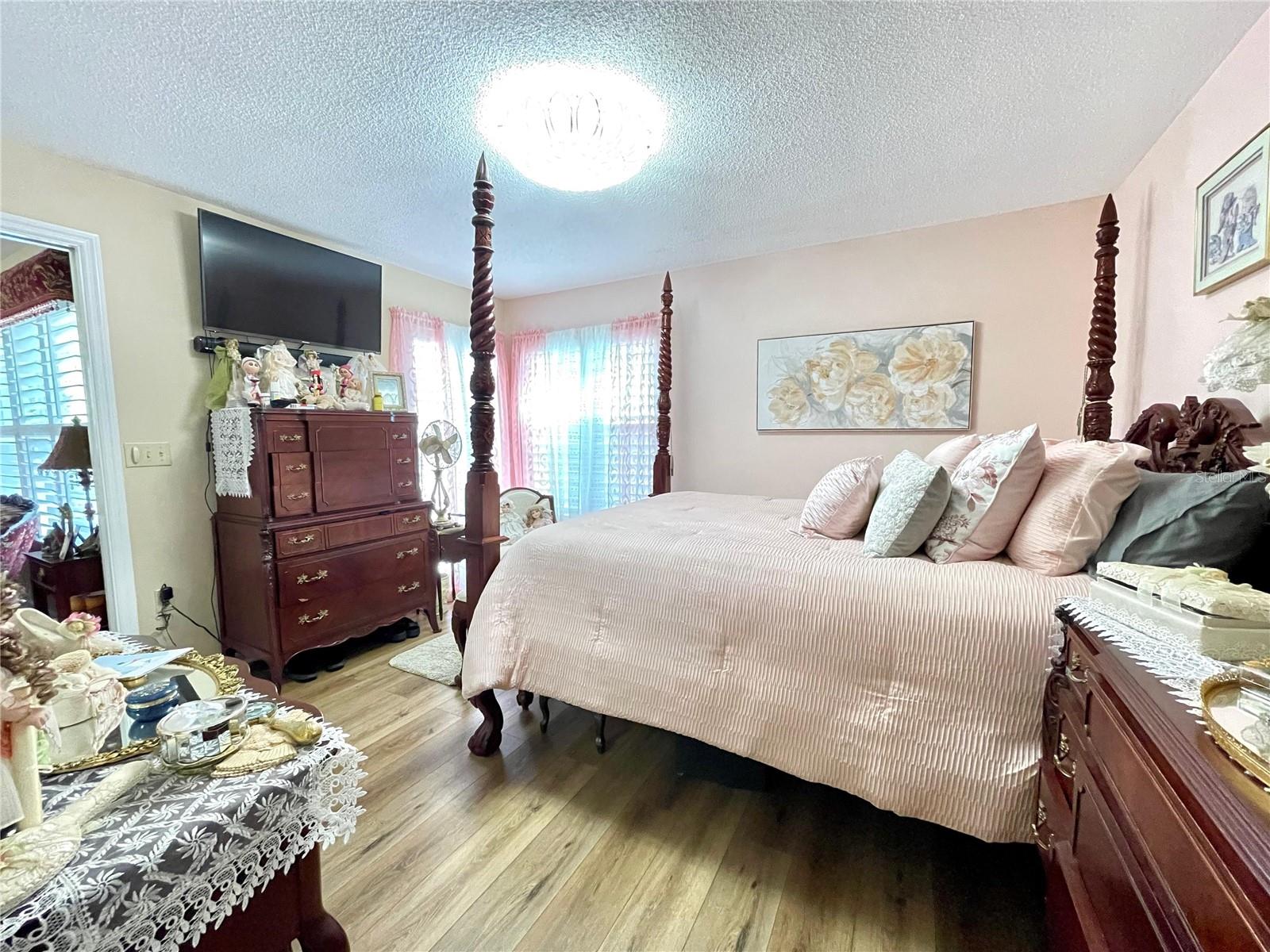 SILVER LAKES REP - Residential