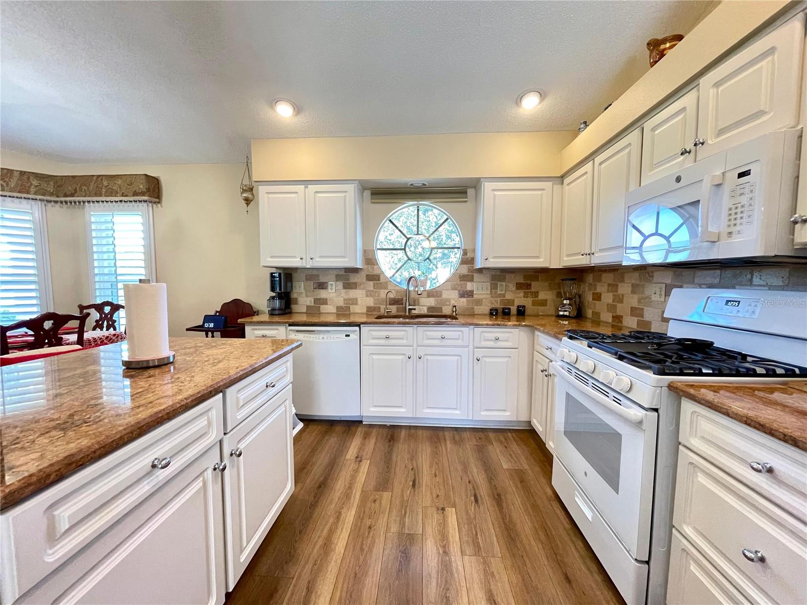 SILVER LAKES REP - Residential