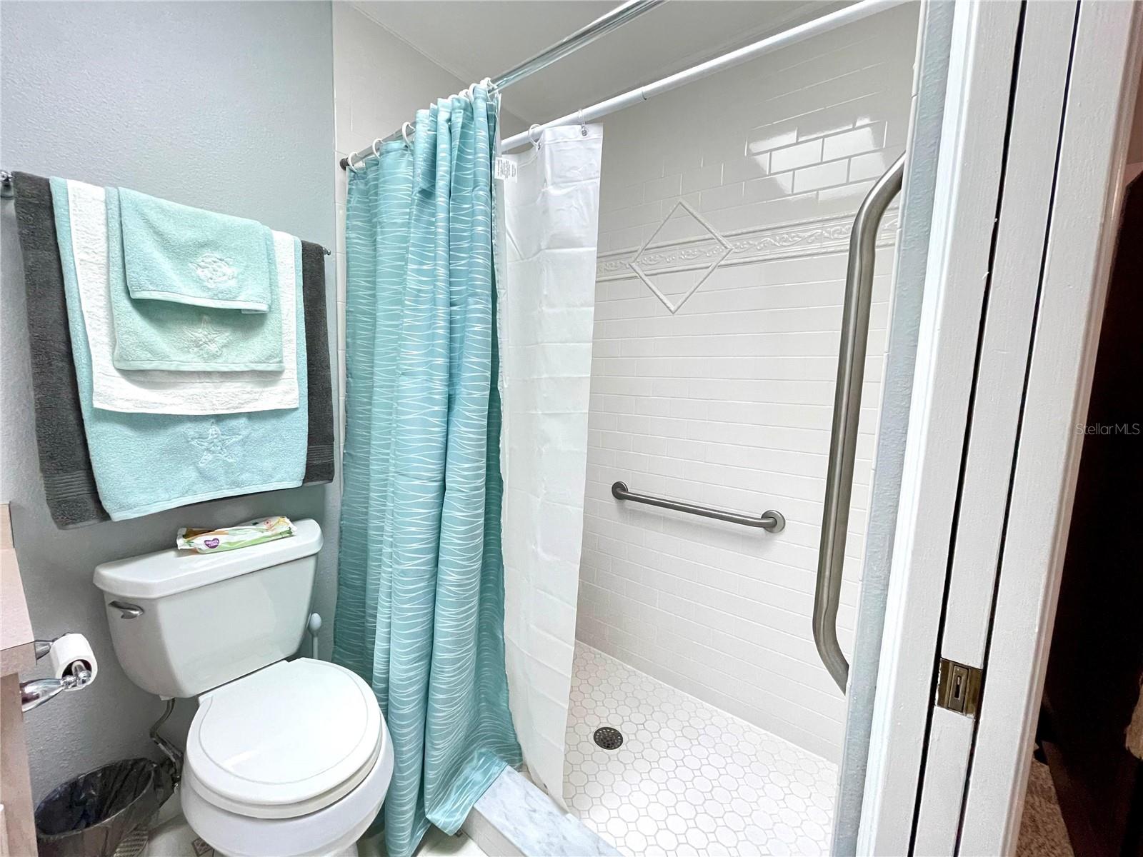 SILVER LAKES REP - Residential