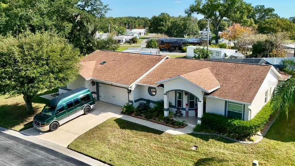 Photo of 6323 Silver Lakes Drive E, Lakeland, FL 33810 (MLS # S5138956)