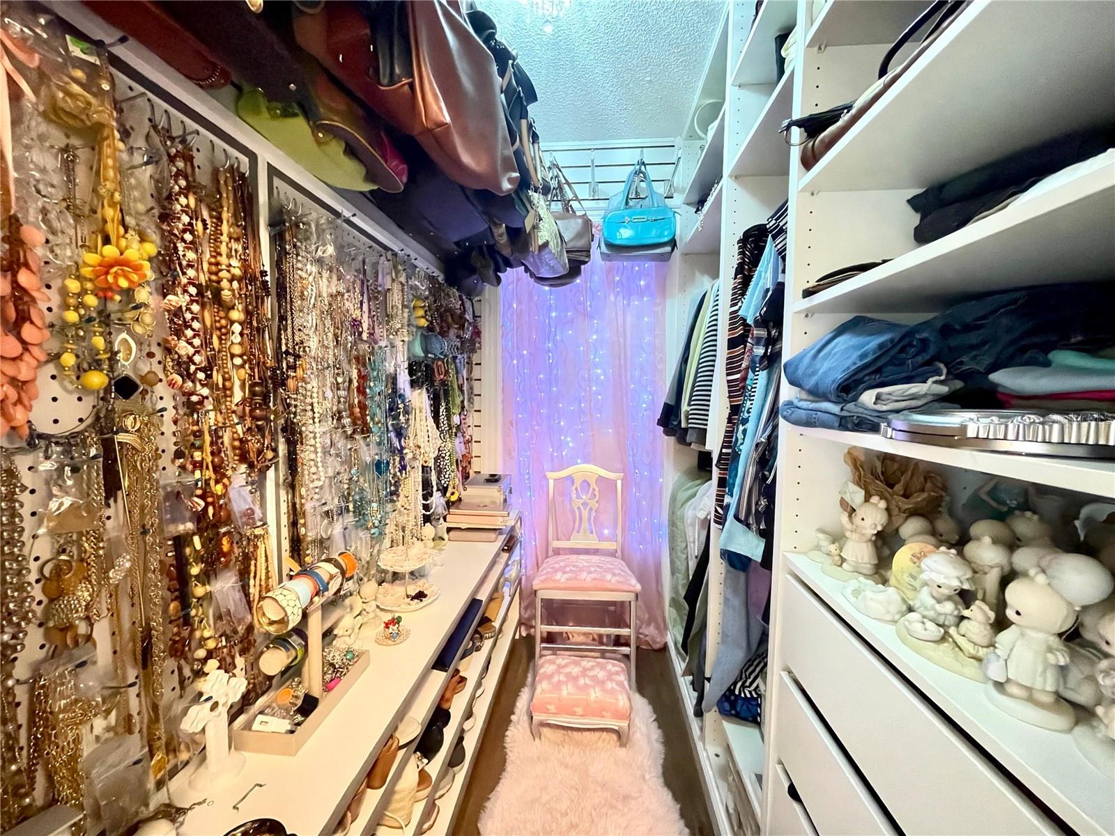 SILVER LAKES REP - Residential