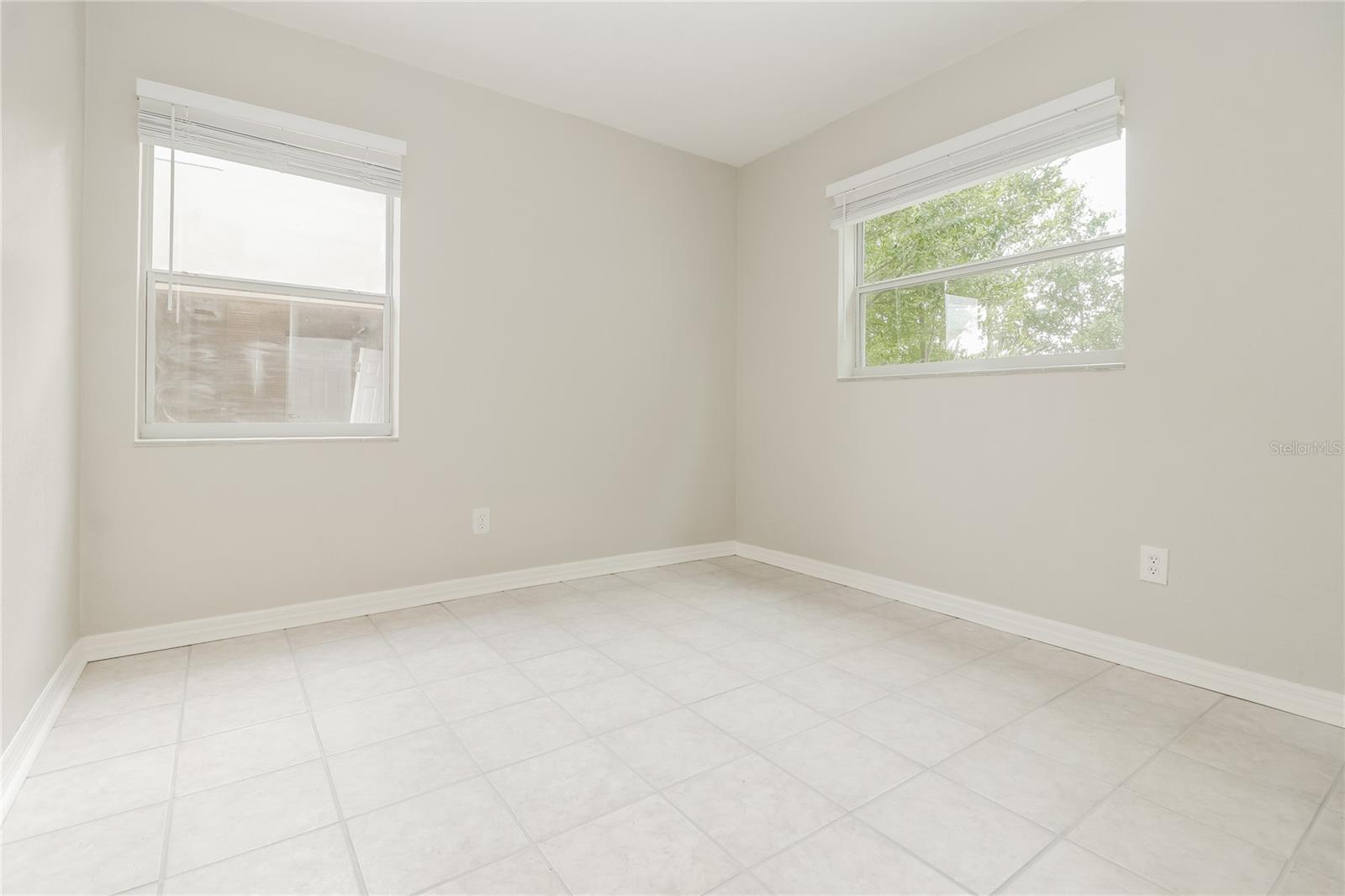 SMITHS REP E A - Residential Lease