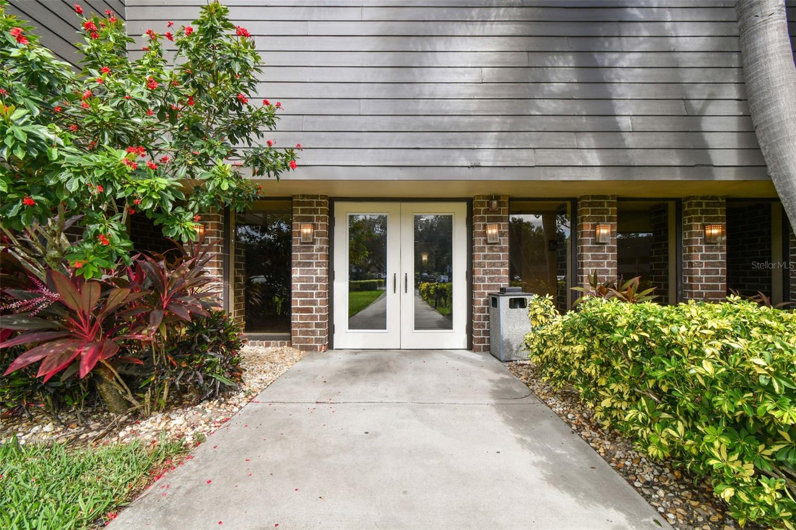 INNISBROK 20 CONDO - Residential