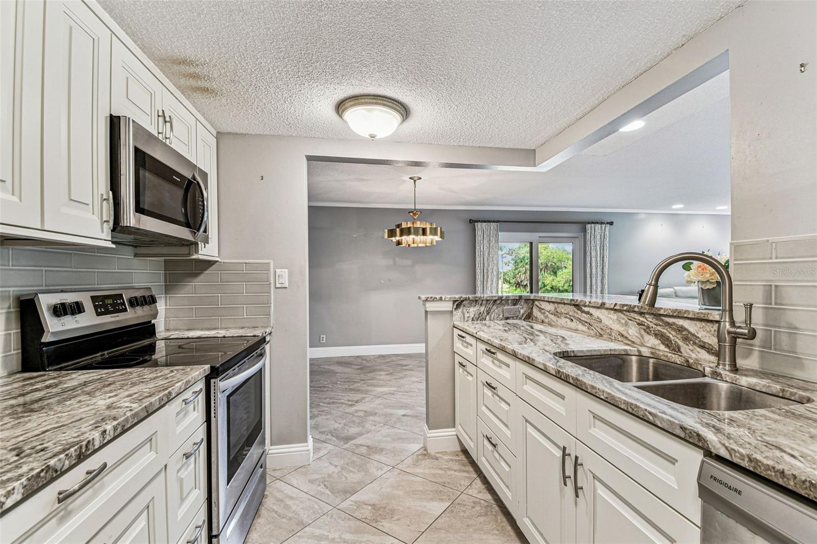 INNISBROK 20 CONDO - Residential
