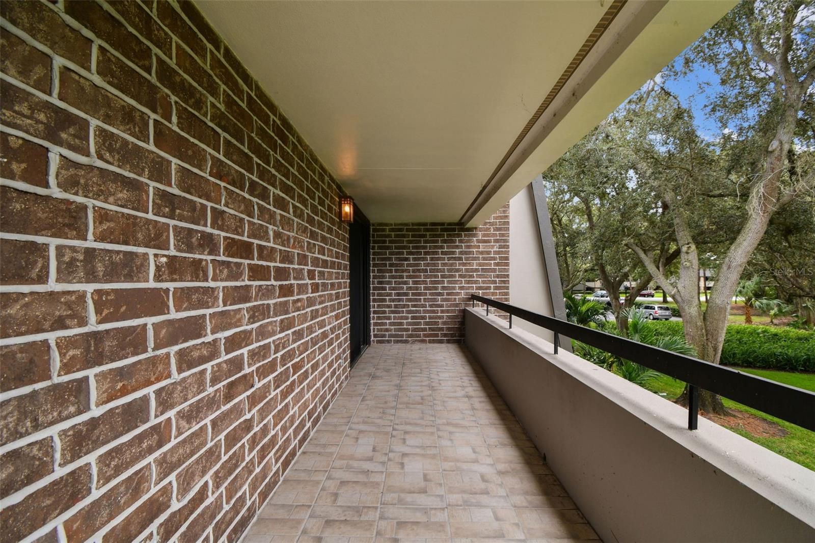INNISBROK 20 CONDO - Residential