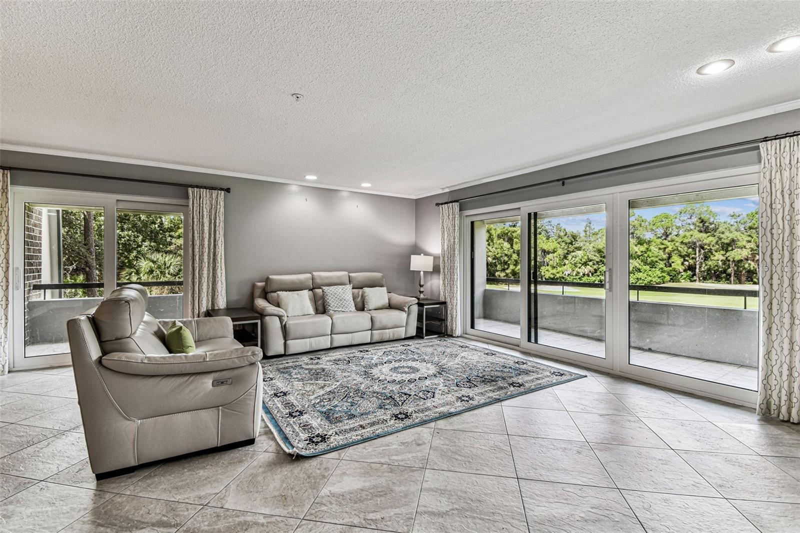 INNISBROK 20 CONDO - Residential