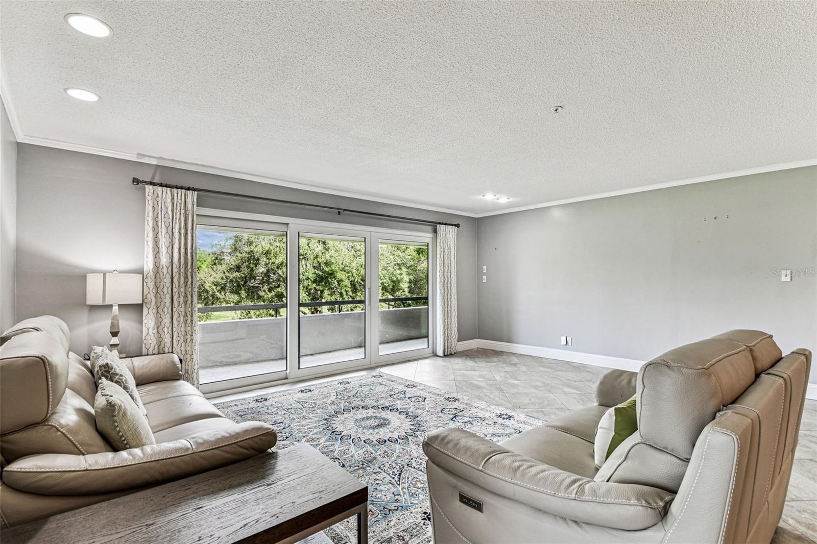 INNISBROK 20 CONDO - Residential