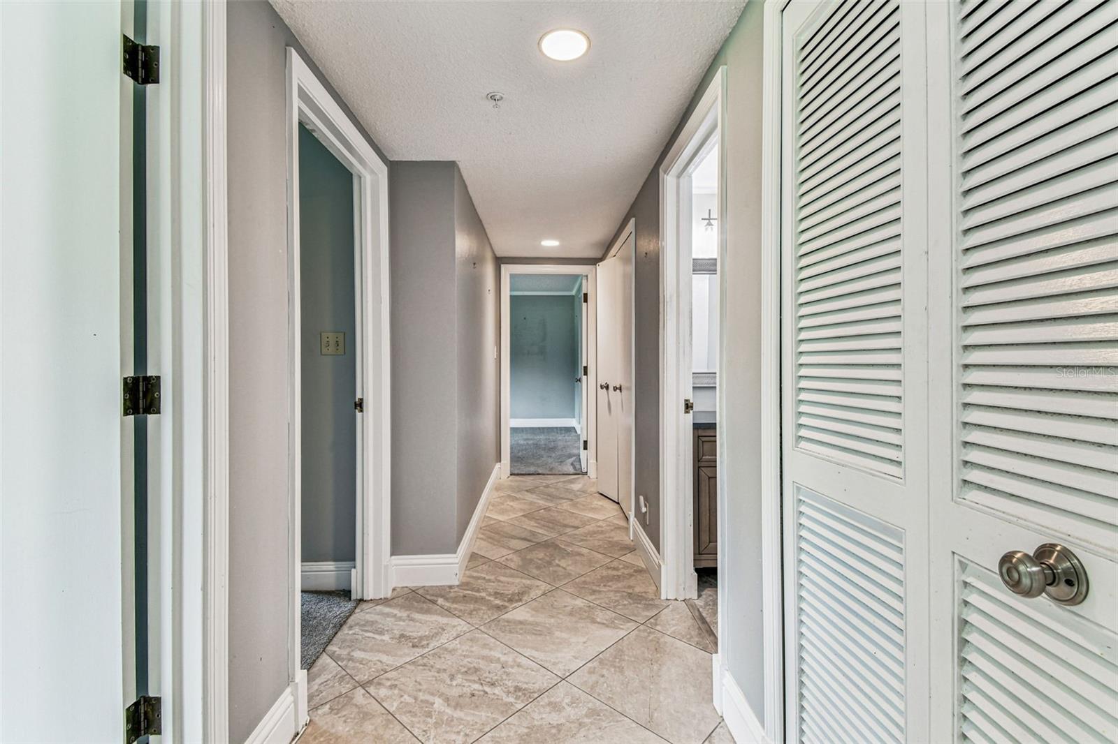 INNISBROK 20 CONDO - Residential