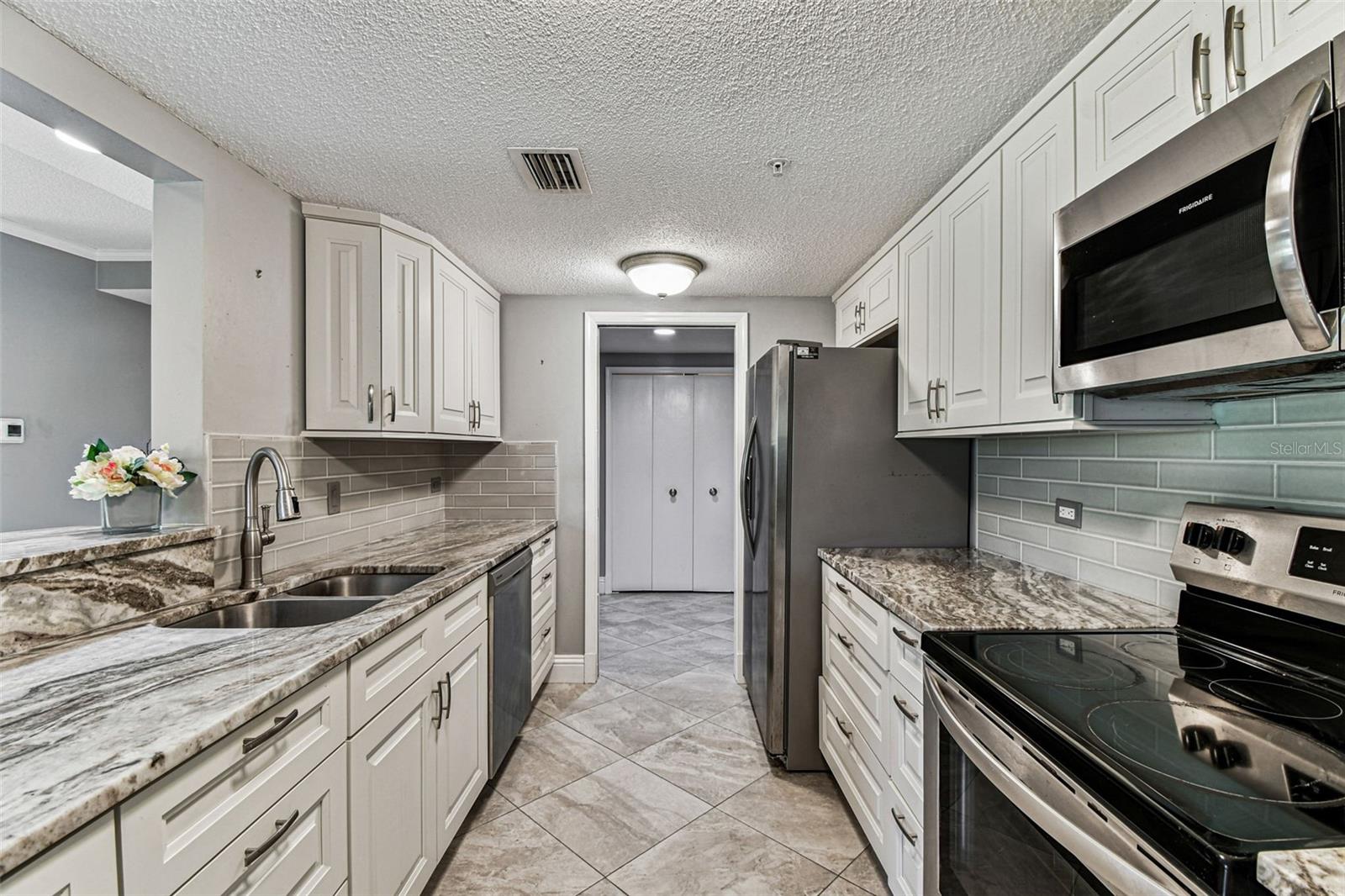 INNISBROK 20 CONDO - Residential