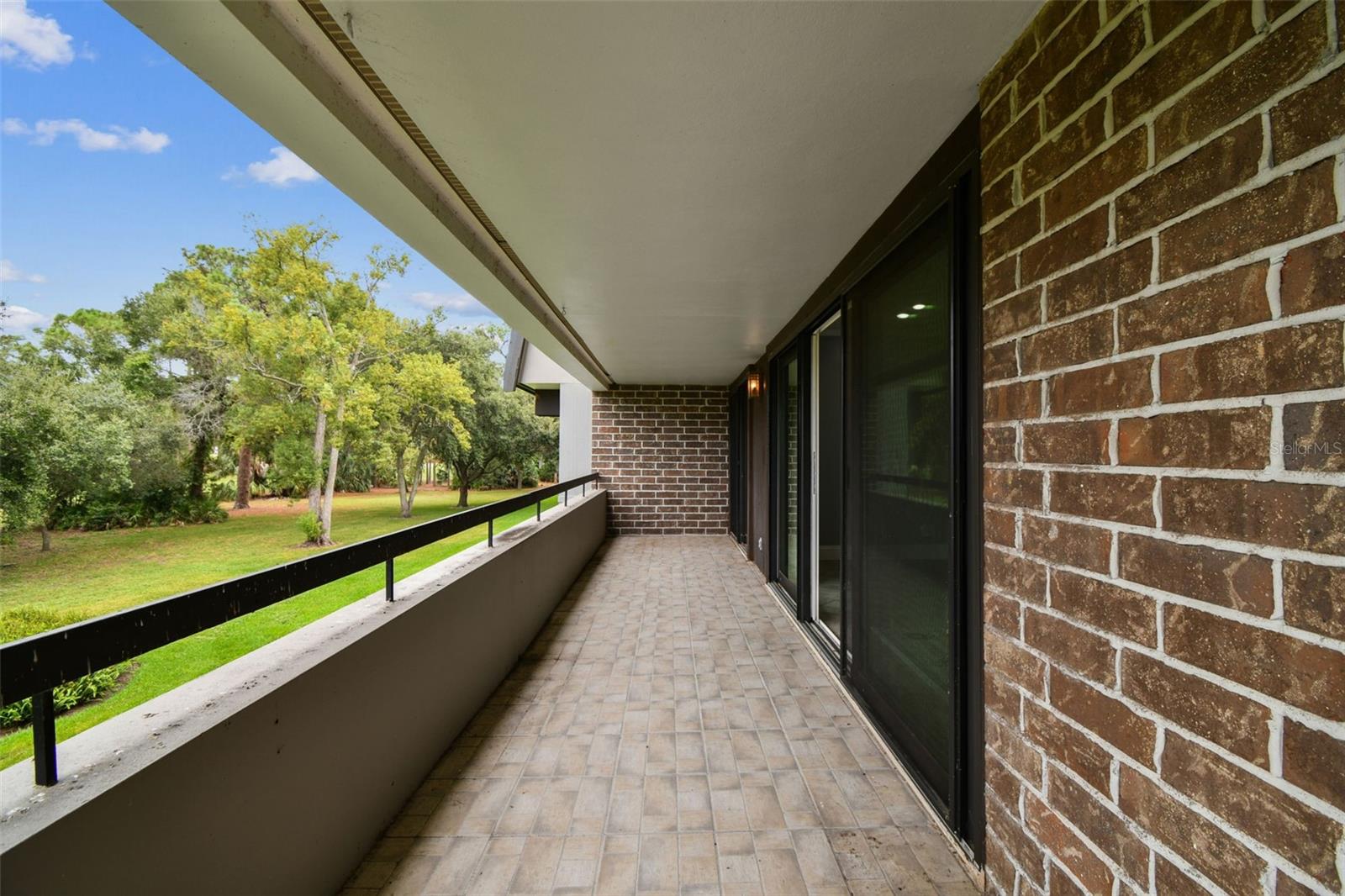INNISBROK 20 CONDO - Residential