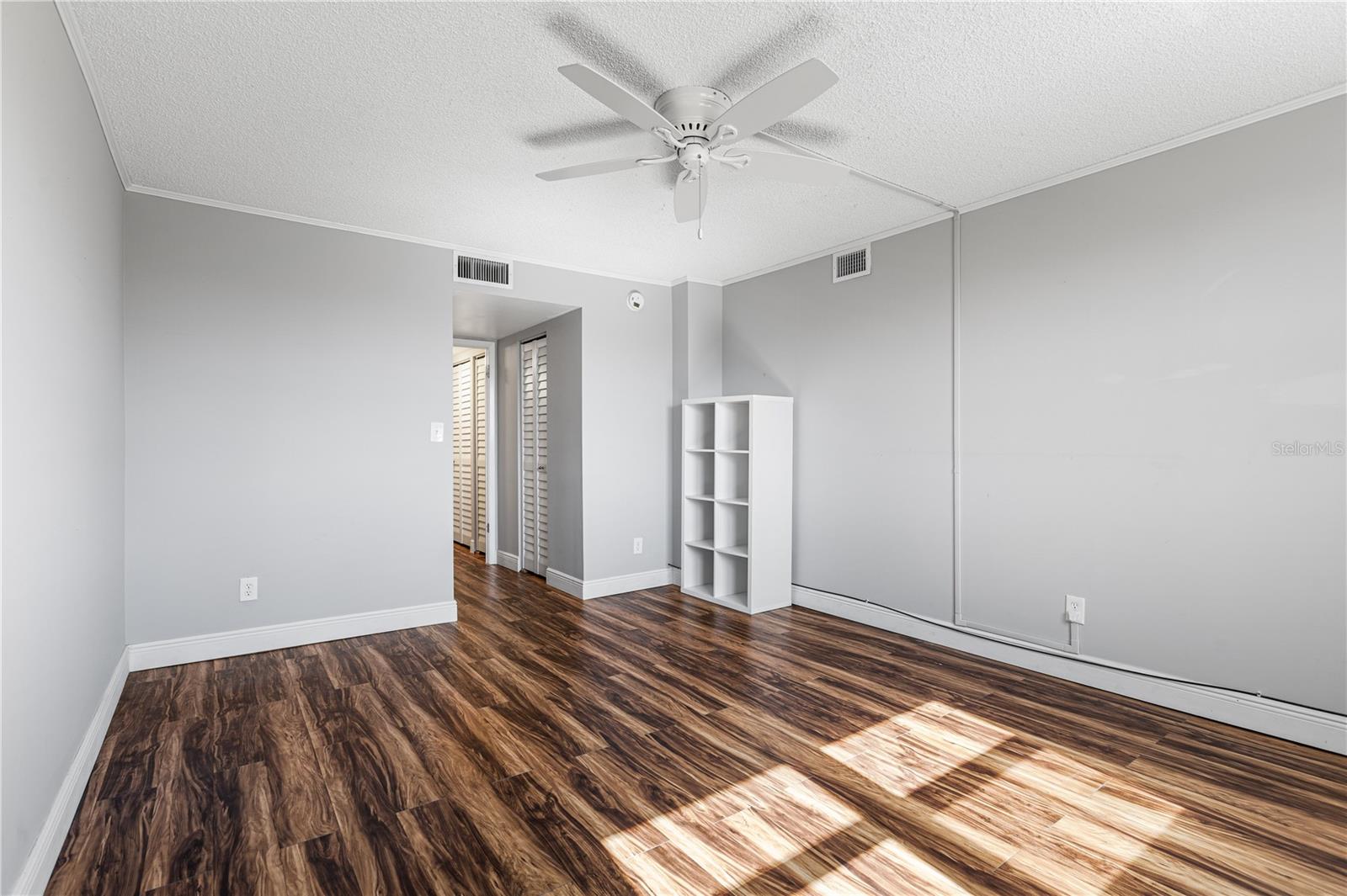WINSTON PARK NORTHEAST - Residential