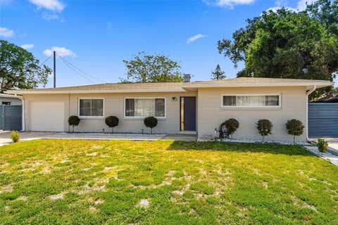 Photo of 15549 Newport Road, Clearwater, FL 33764 (MLS # TB8519253)