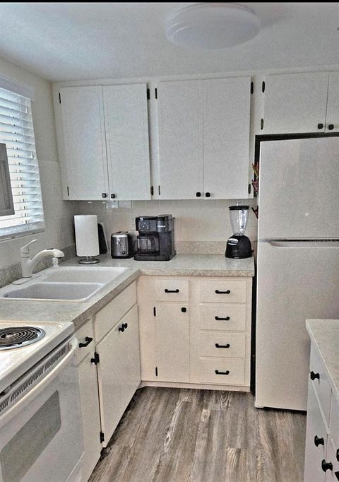 Search Sarasota & Manatee County Homes 11 5942 WELCOME ROAD H24 BRADENTON FL 34207