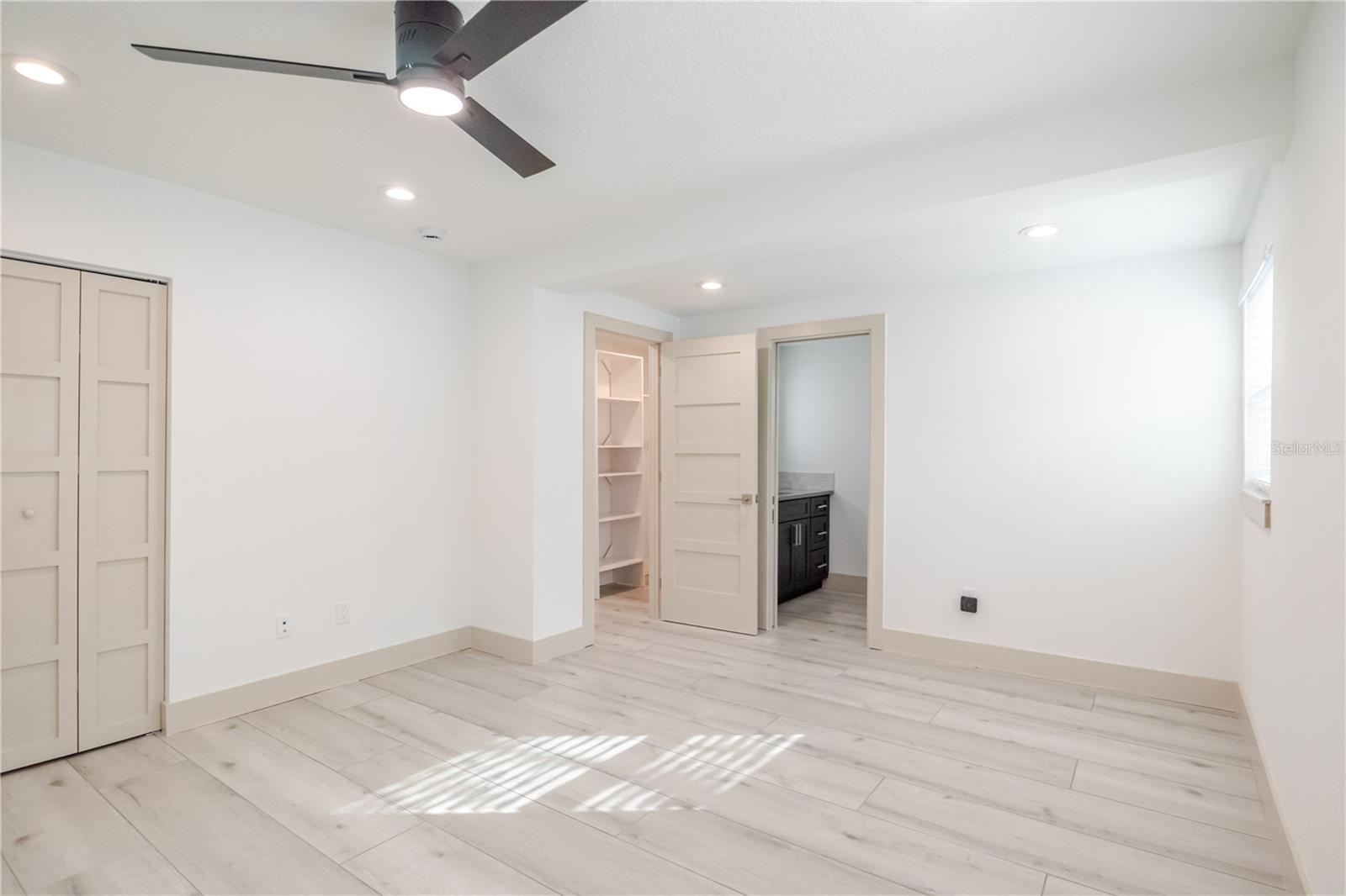 GANDY GARDENS 5 - Residential Lease