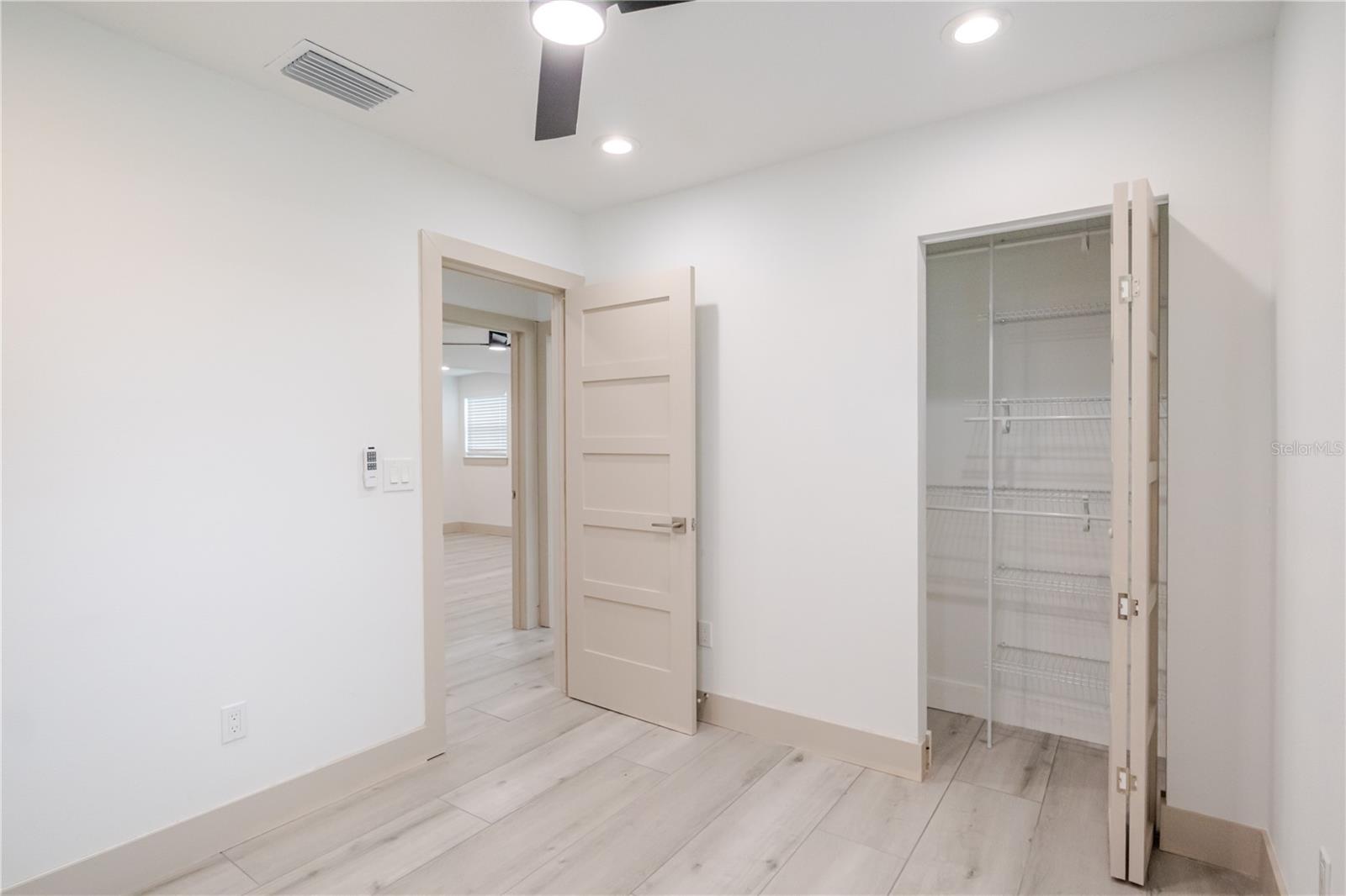 GANDY GARDENS 5 - Residential Lease