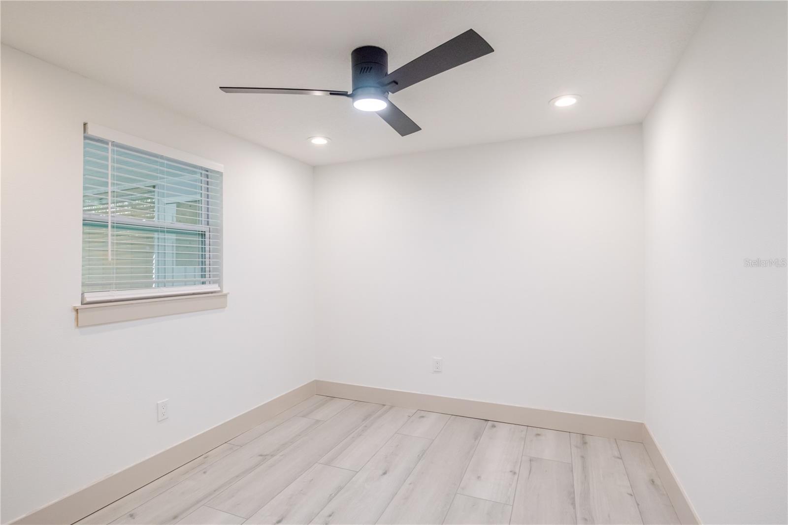 GANDY GARDENS 5 - Residential Lease