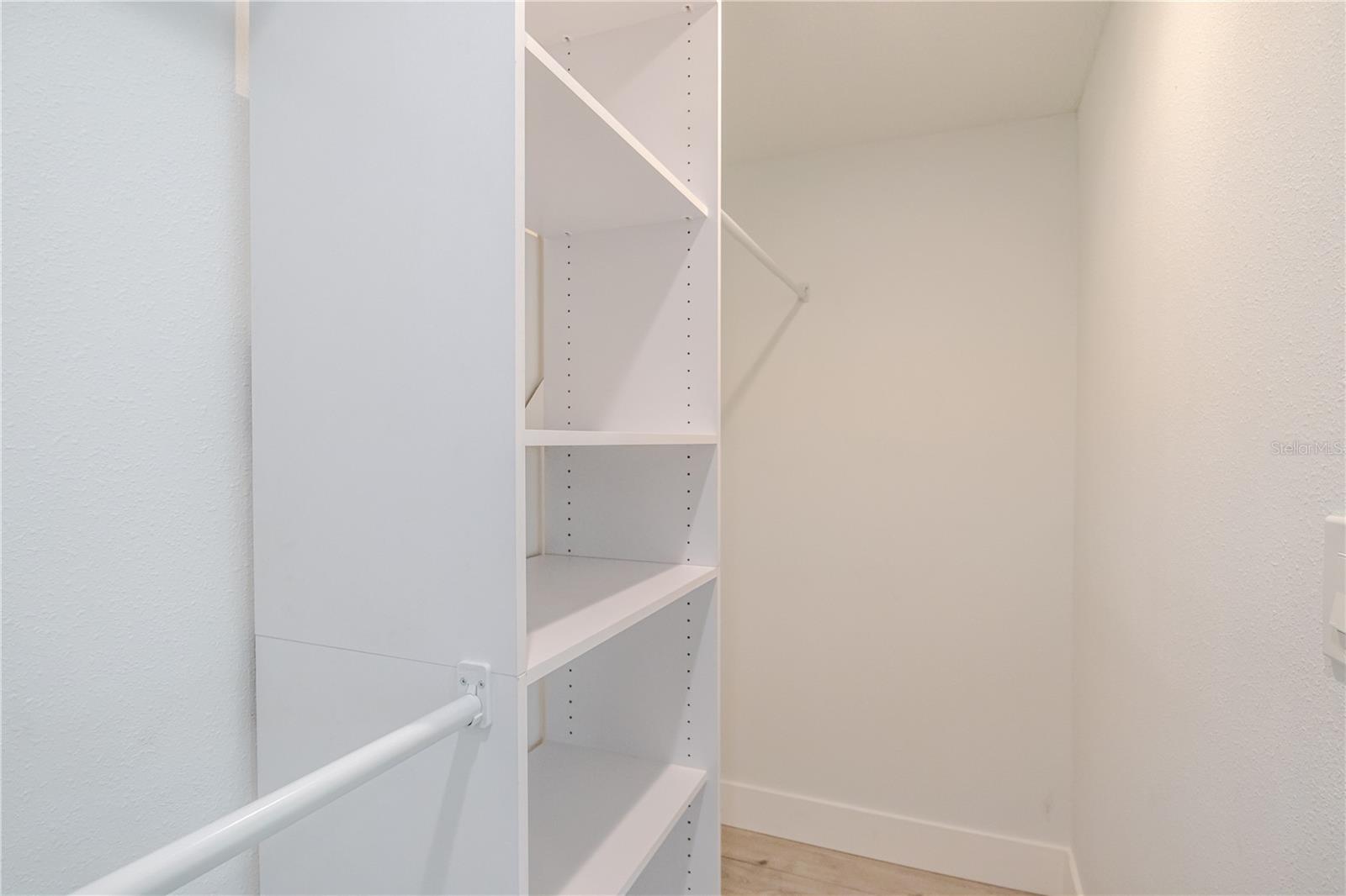 GANDY GARDENS 5 - Residential Lease