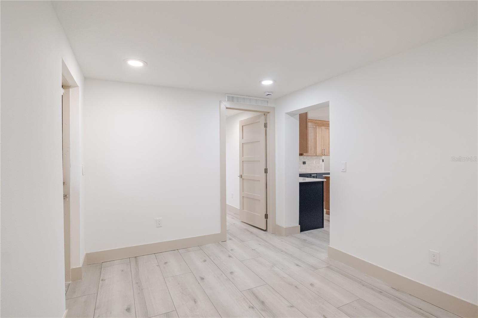 GANDY GARDENS 5 - Residential Lease