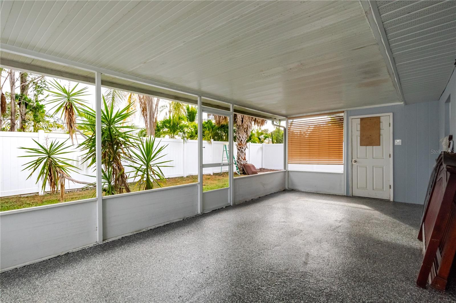 GANDY GARDENS 5 - Residential Lease