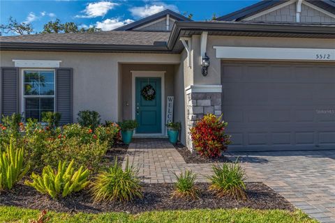 A home in PALMETTO