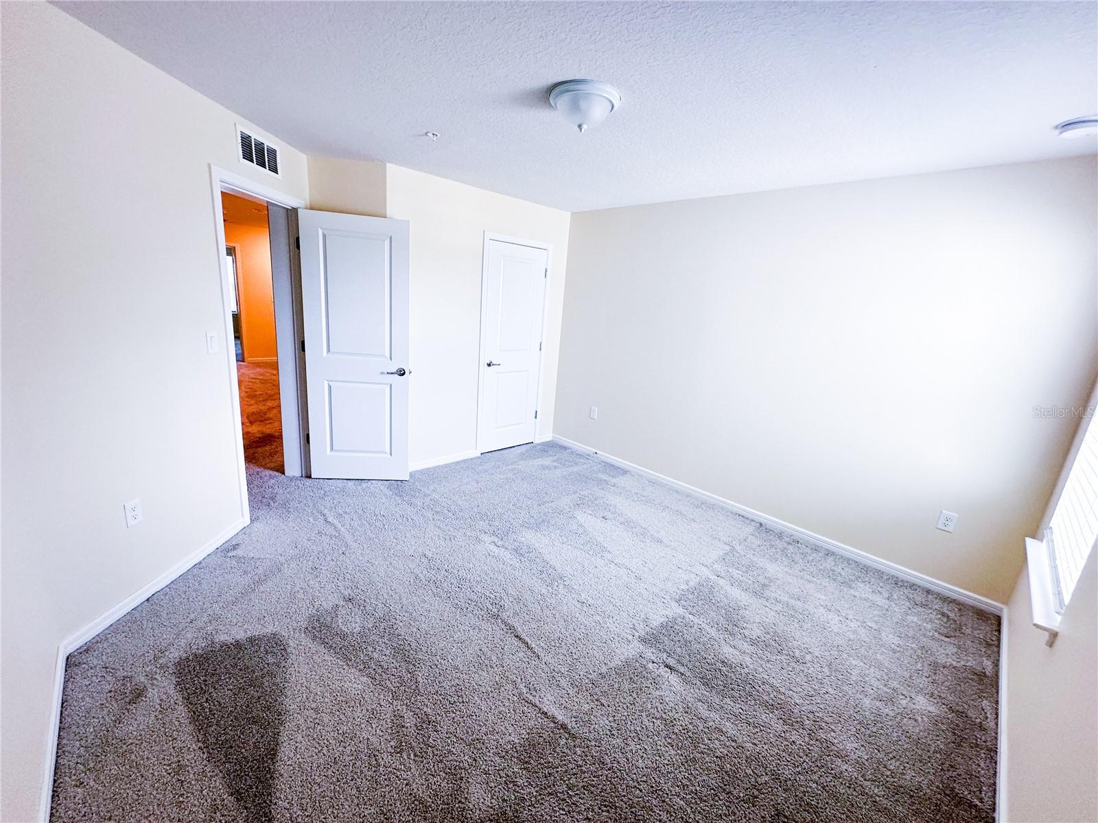 GRAYSON SQUARE - Residential Lease