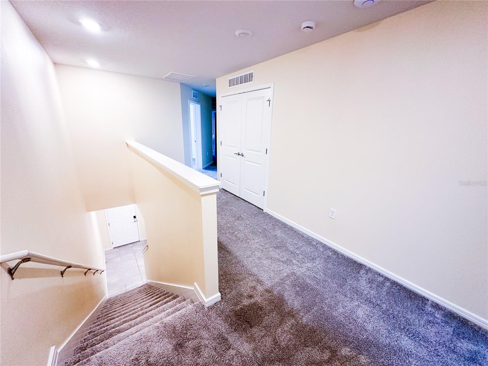 GRAYSON SQUARE - Residential Lease