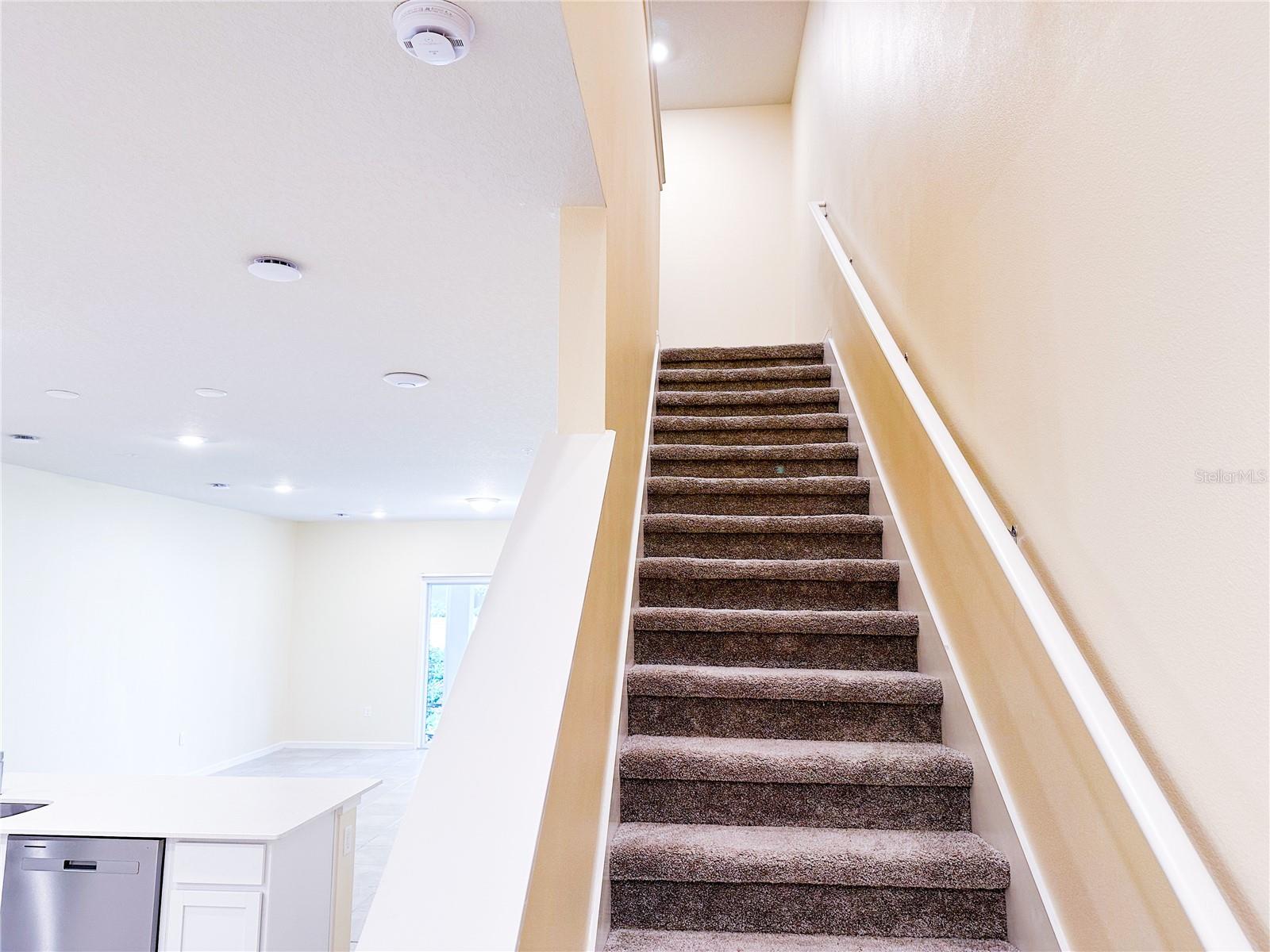 GRAYSON SQUARE - Residential Lease