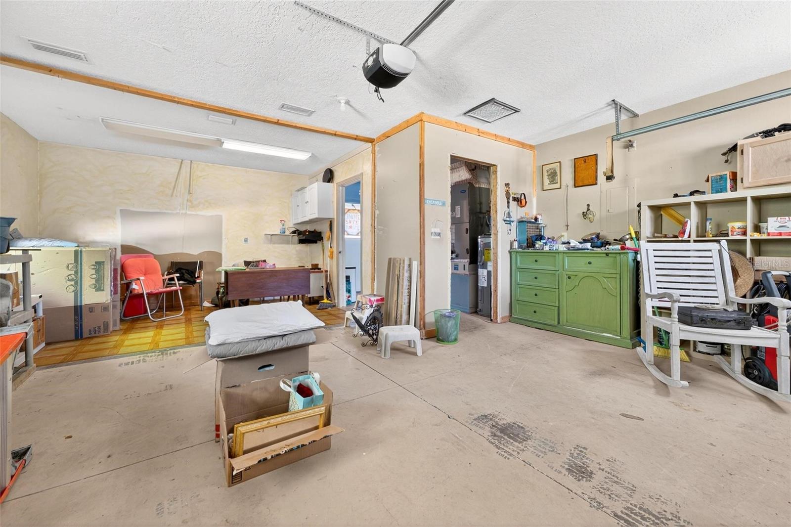 VALENCIA TERRACE - Residential