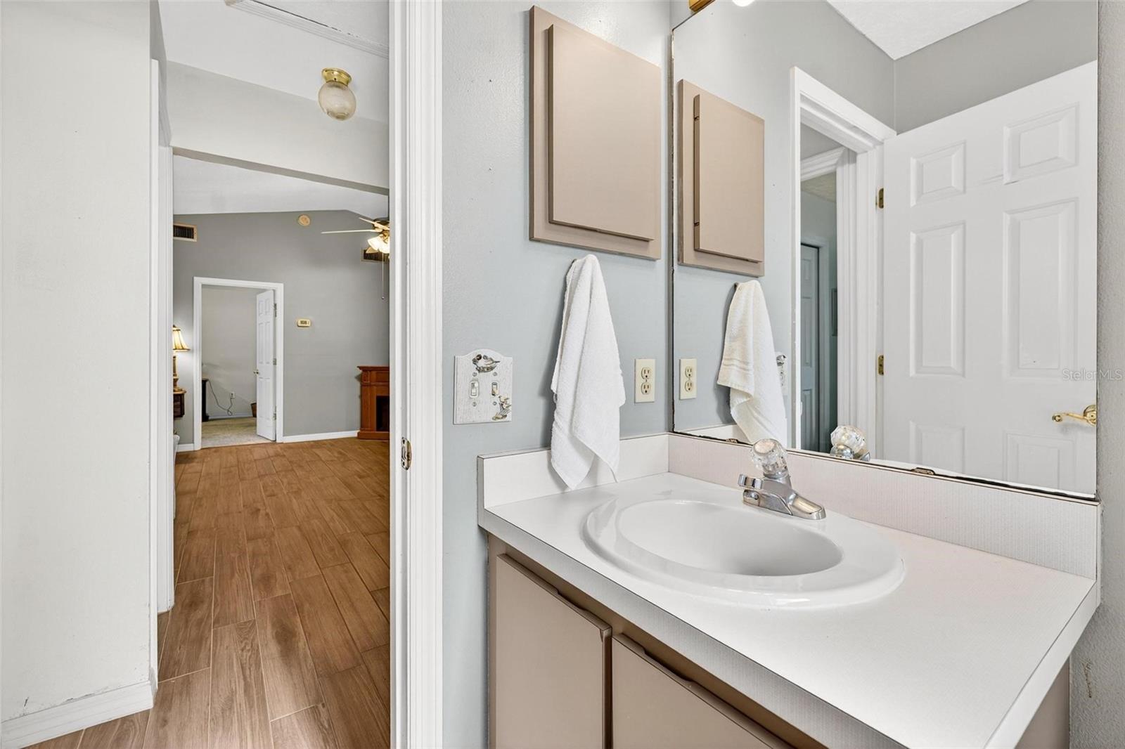 VALENCIA TERRACE - Residential