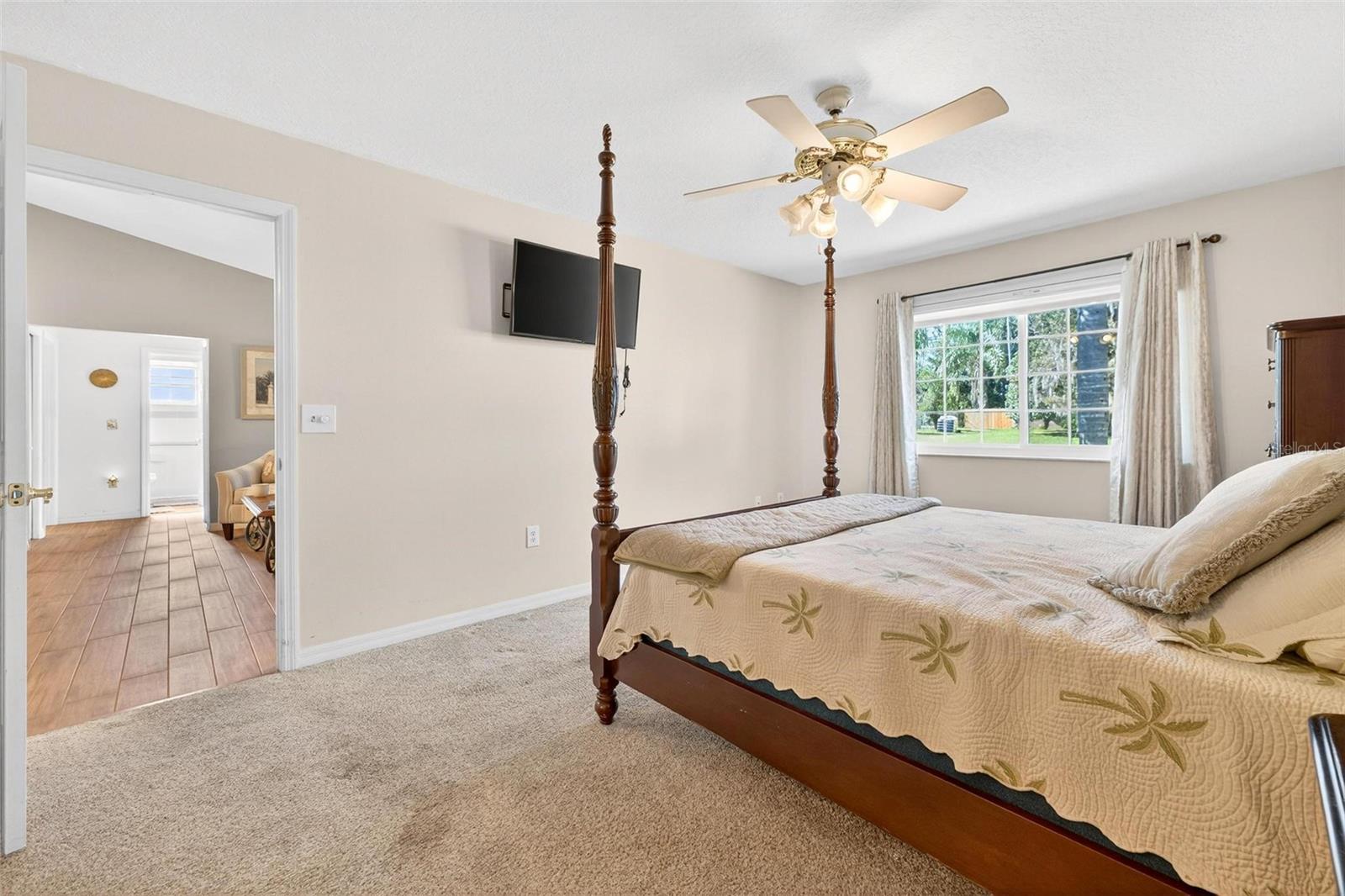 VALENCIA TERRACE - Residential