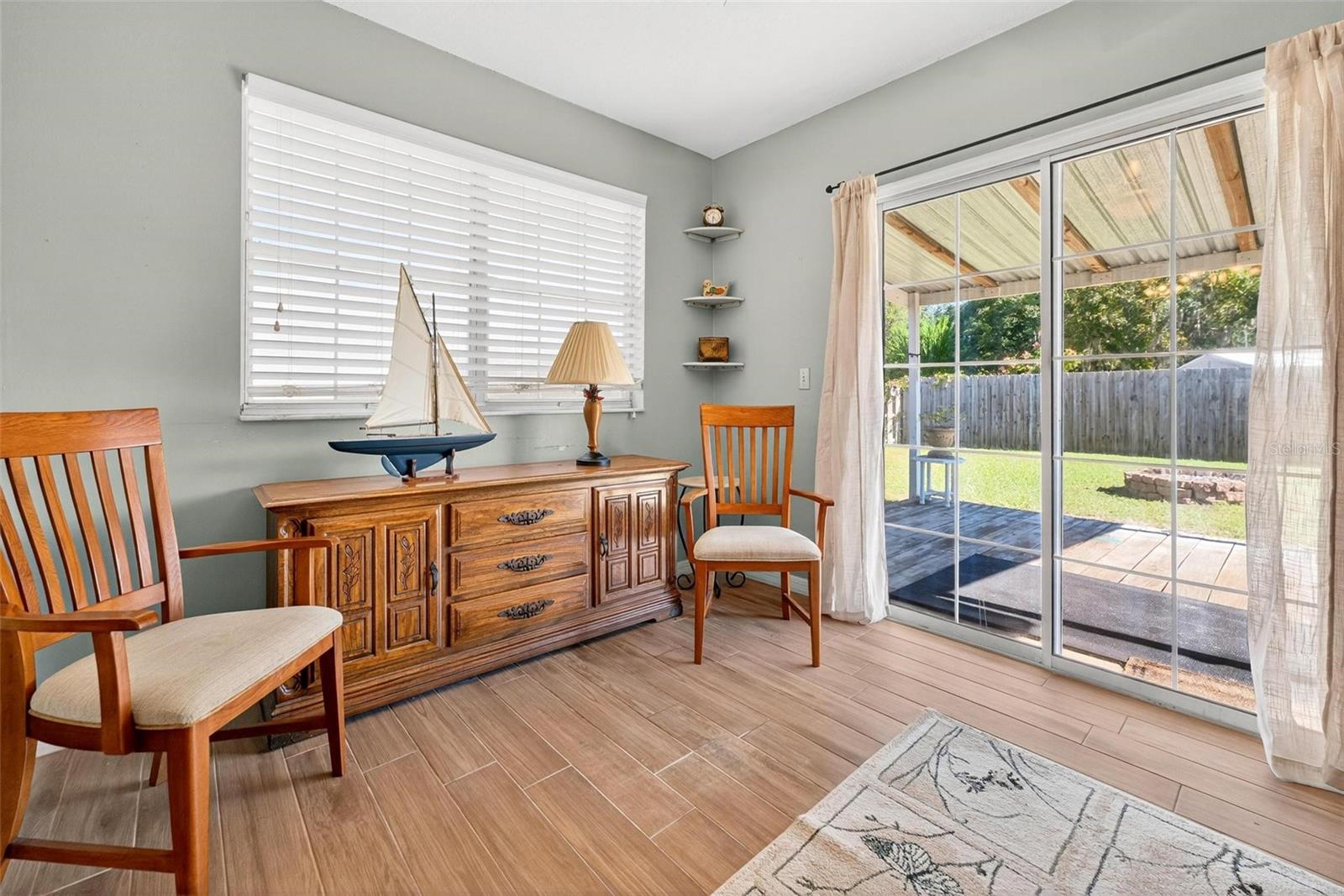 VALENCIA TERRACE - Residential