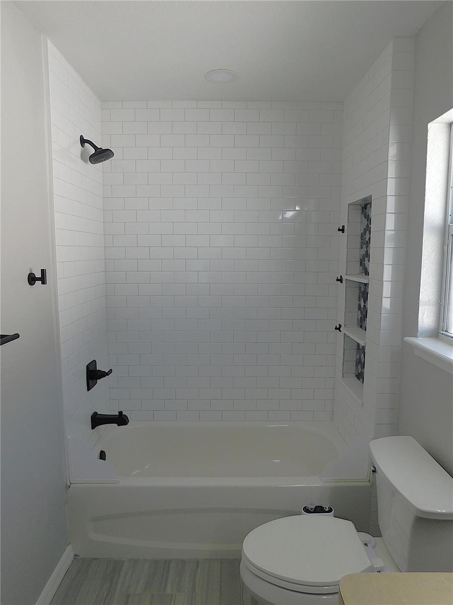 SILVER SPGS SHORES UN 20 - Residential